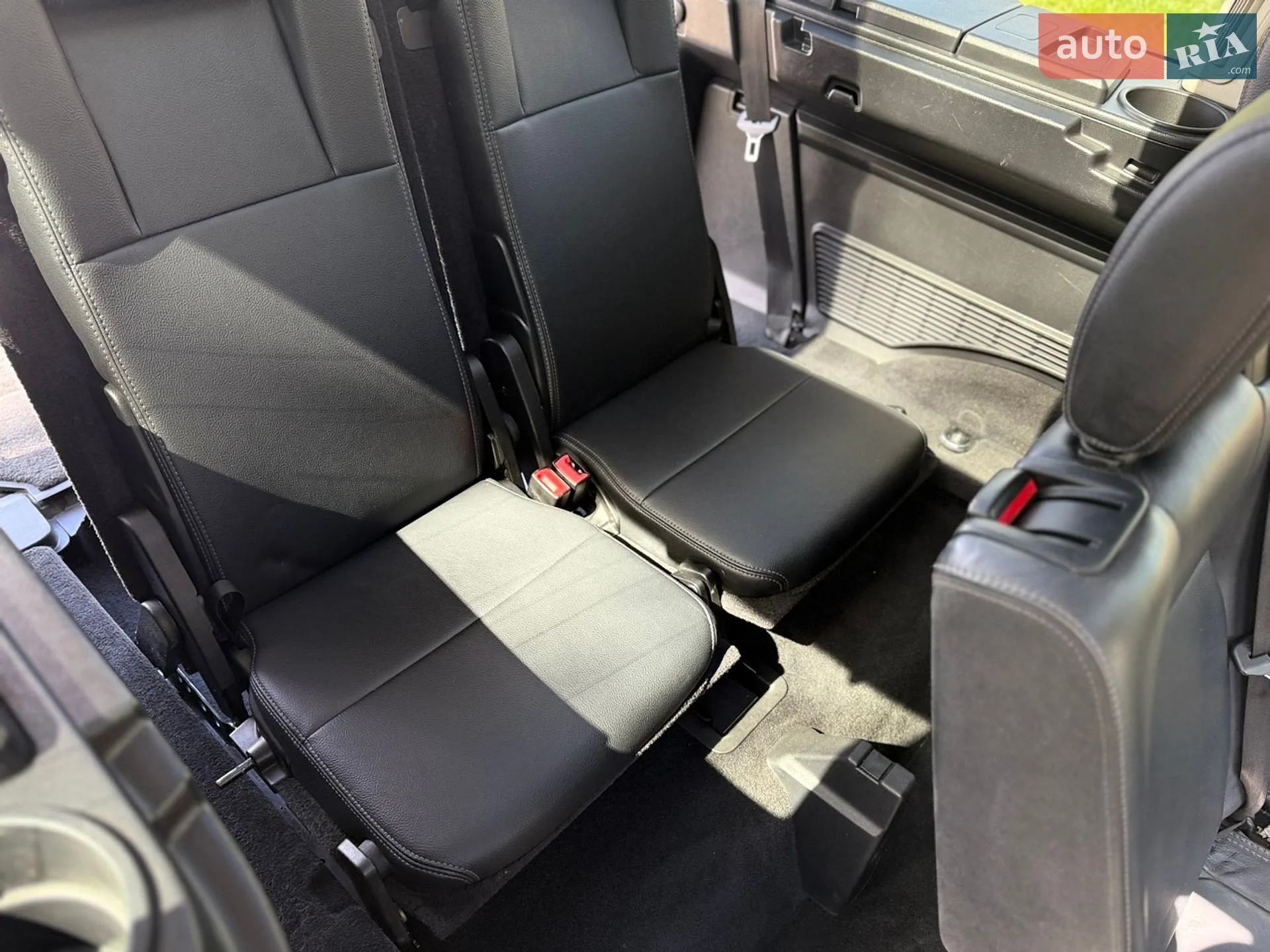 2015 Land Rover Discovery - мініатюра 85