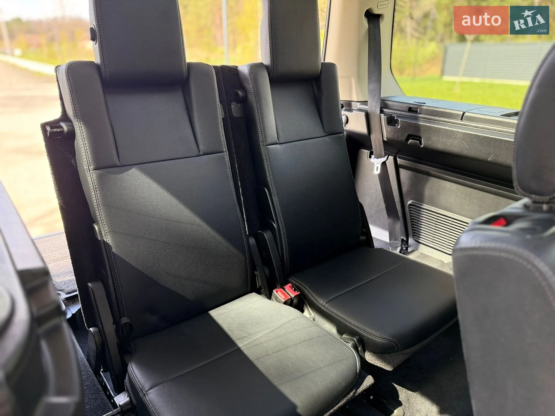 2015 Land Rover Discovery - мініатюра 86