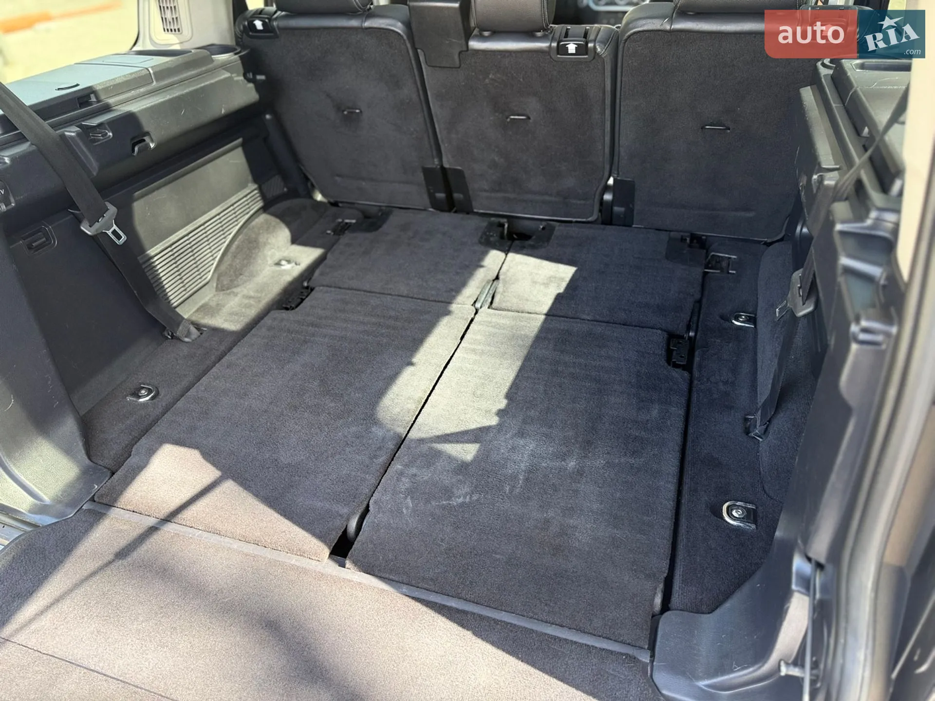 2015 Land Rover Discovery - мініатюра 88