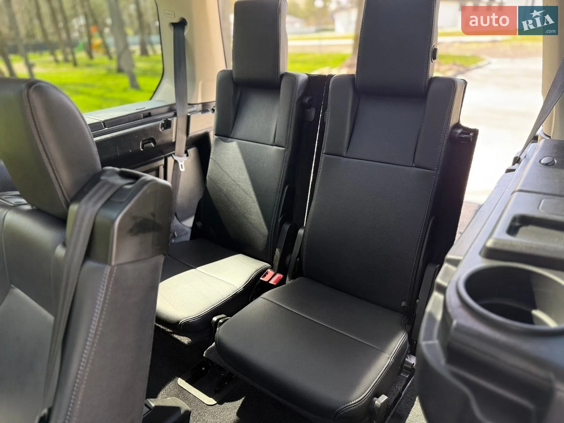 2015 Land Rover Discovery - мініатюра 81