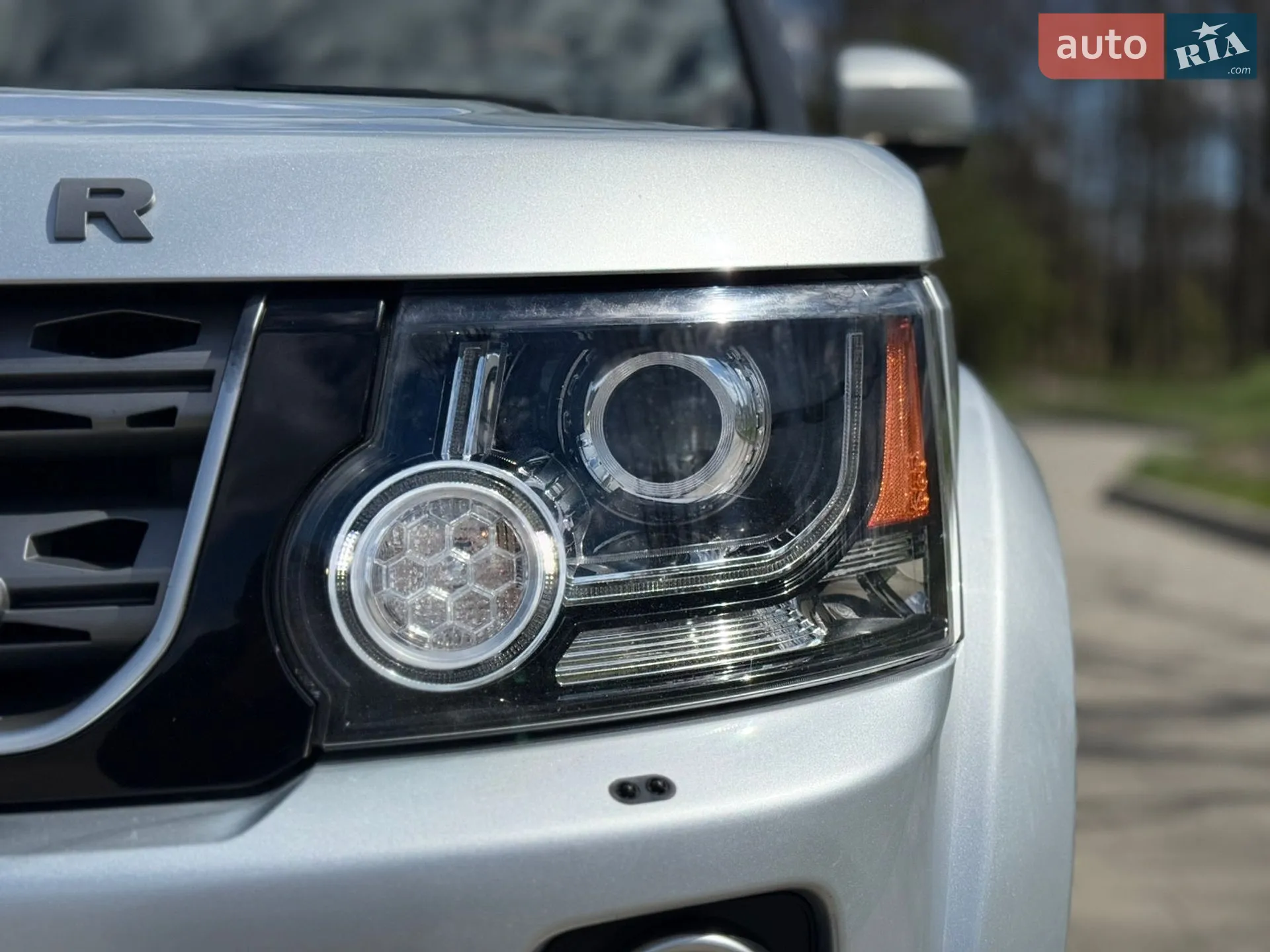 2015 Land Rover Discovery - мініатюра 107