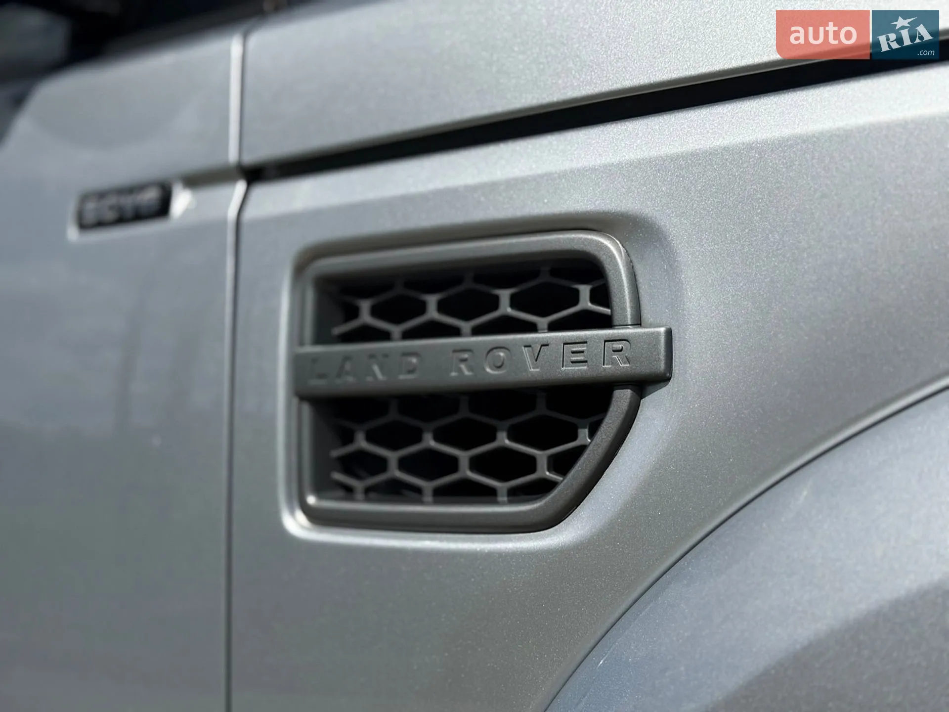 2015 Land Rover Discovery - мініатюра 114