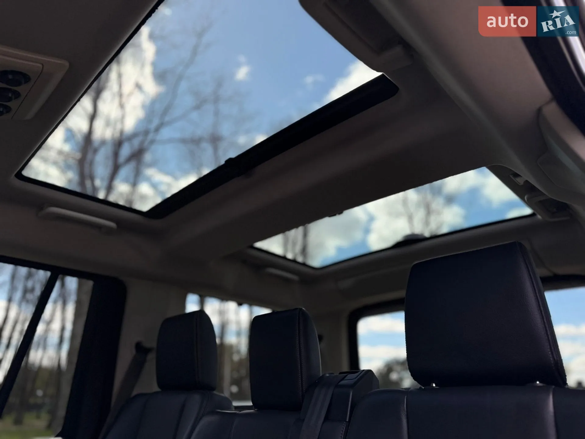 2015 Land Rover Discovery - мініатюра 129