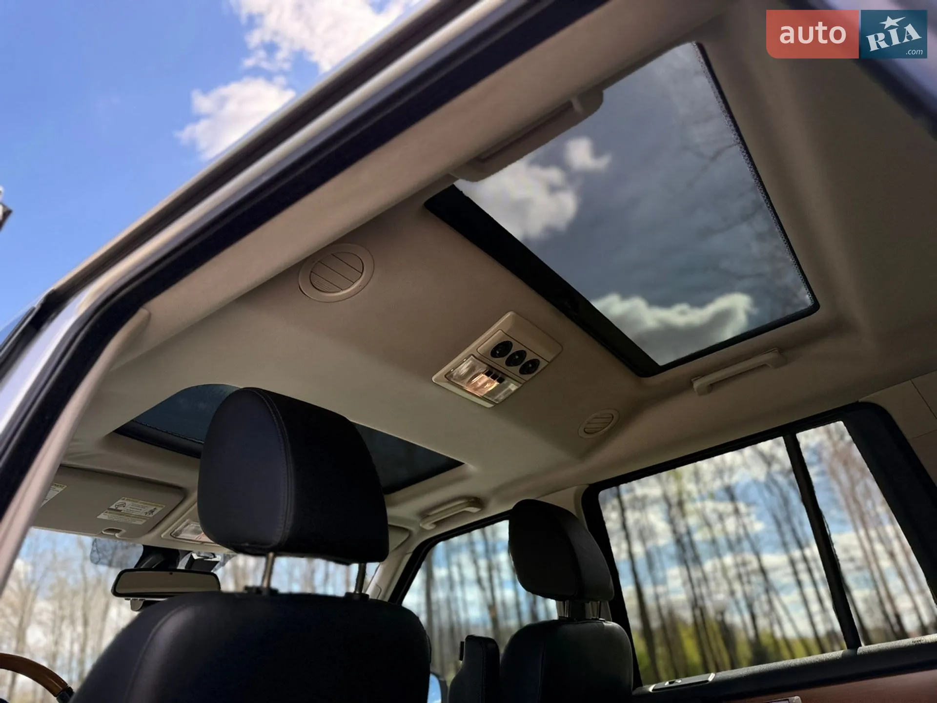 2015 Land Rover Discovery - мініатюра 134