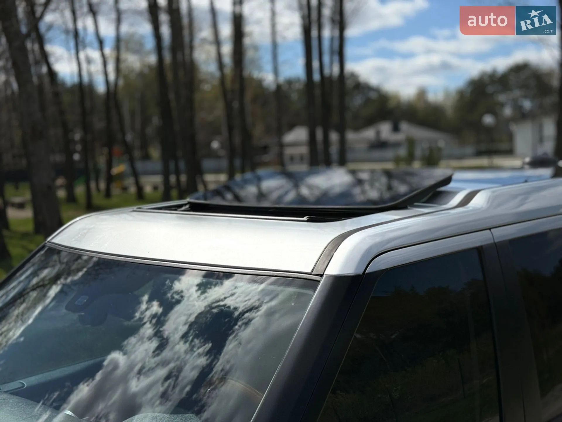 2015 Land Rover Discovery - мініатюра 136