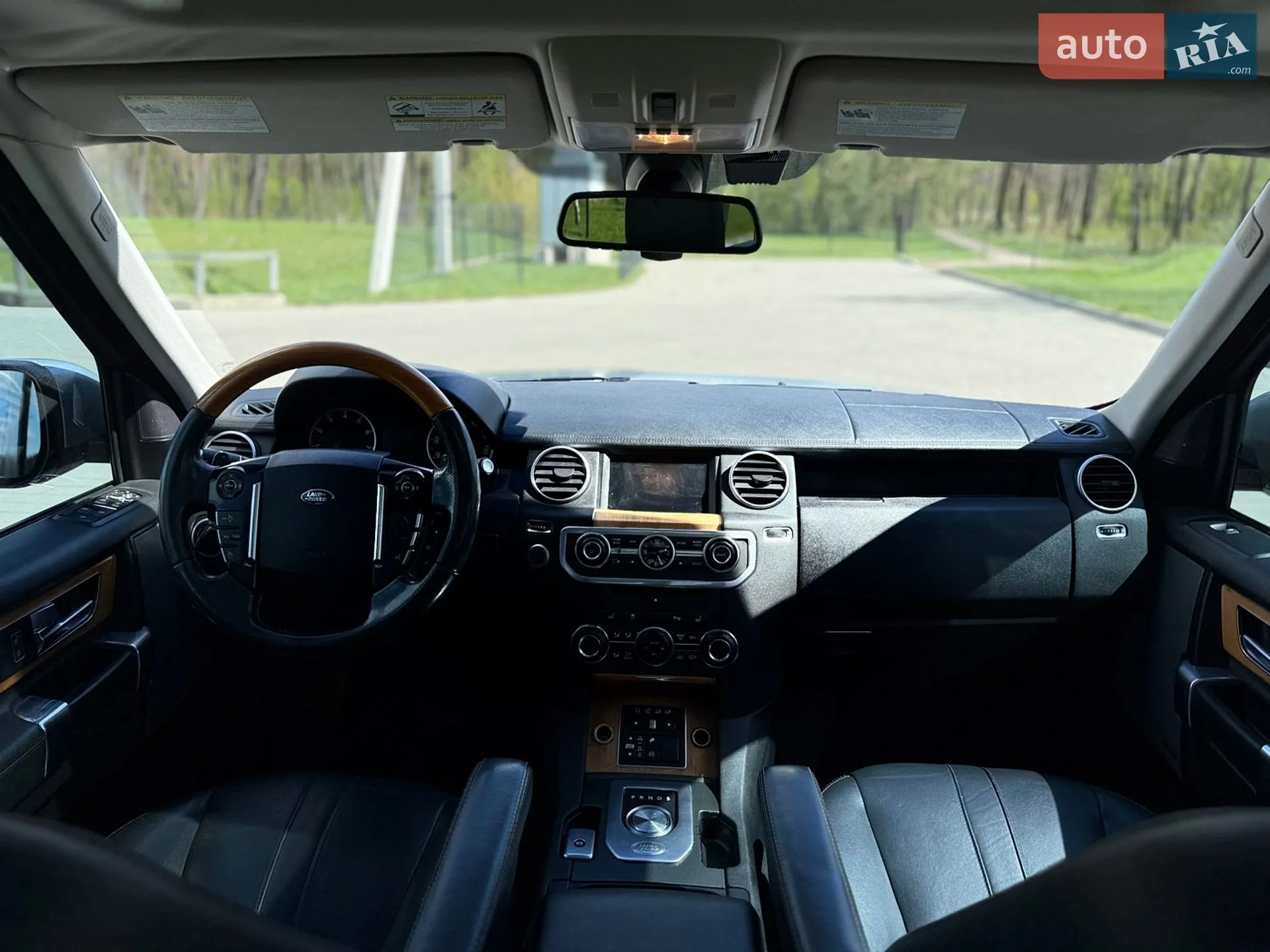 2015 Land Rover Discovery - мініатюра 140
