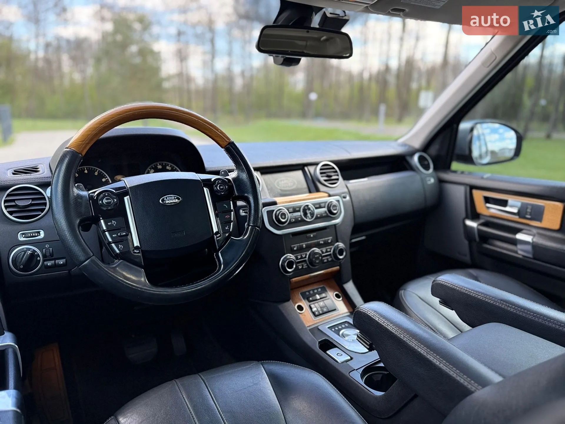 2015 Land Rover Discovery - мініатюра 141