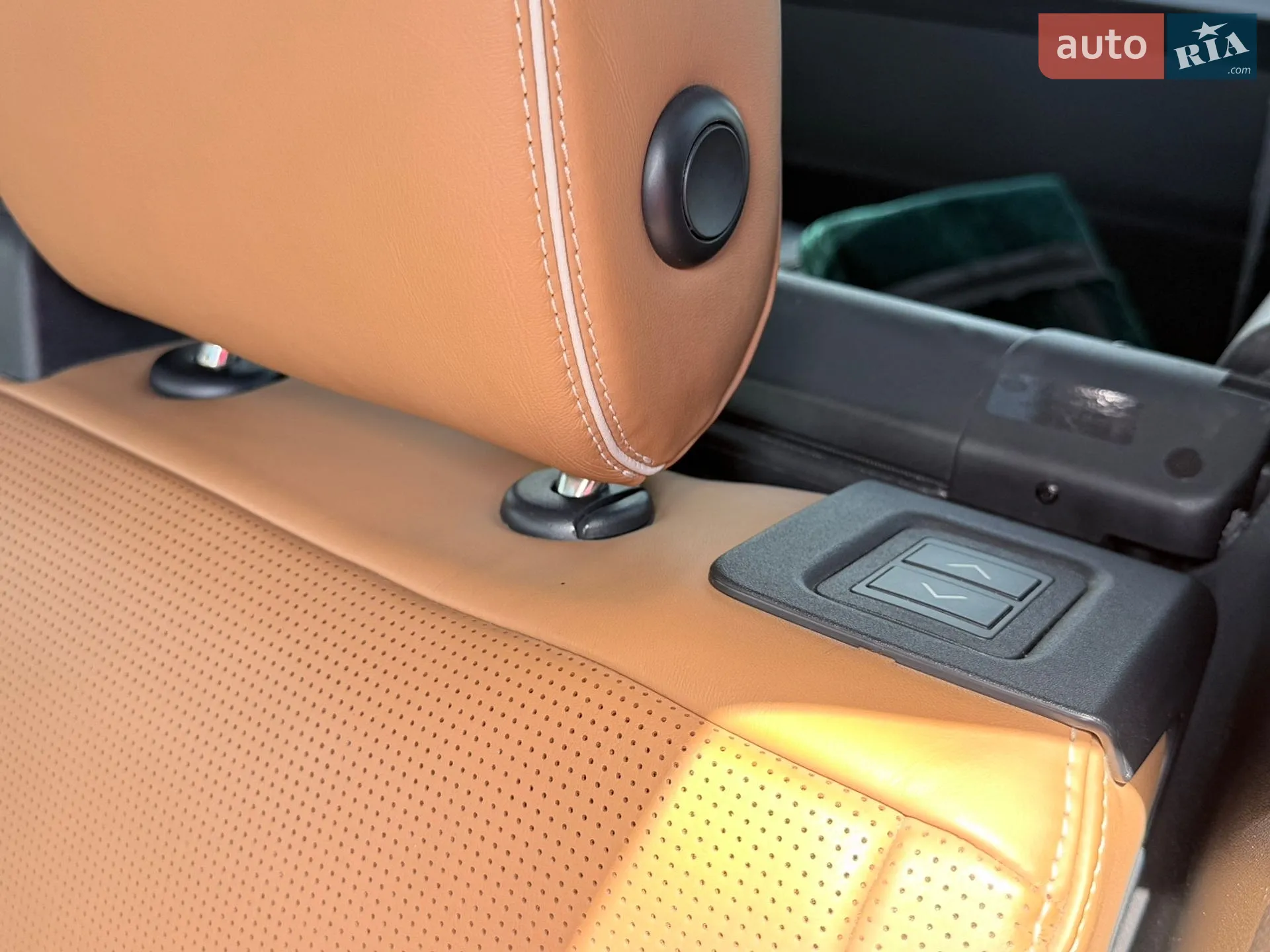 2017 Land Rover Discovery - мініатюра 42