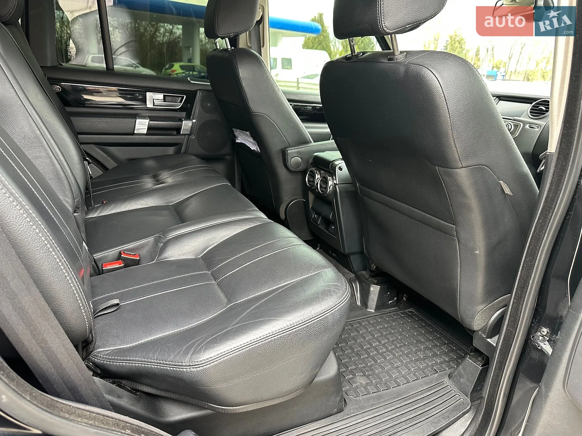 2015 Land Rover Discovery - мініатюра 25