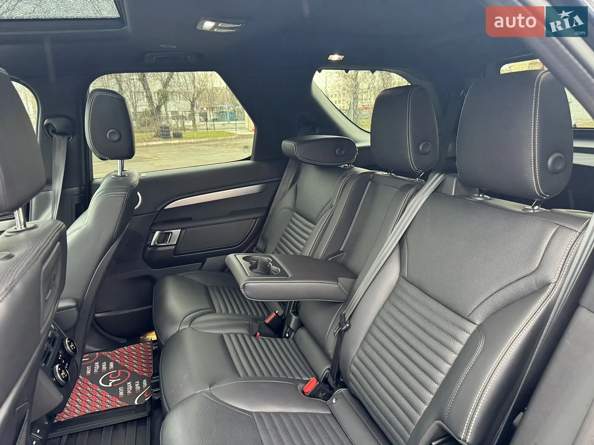 2023 Land Rover Discovery - мініатюра 14