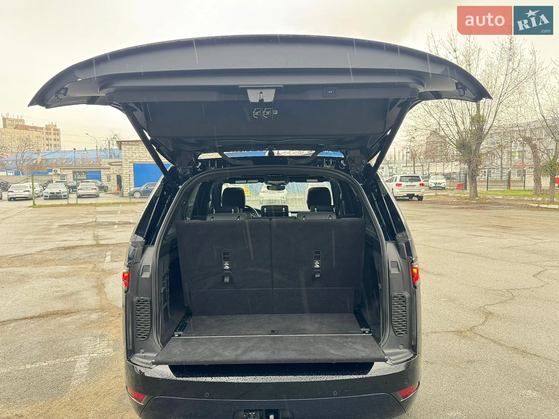 2023 Land Rover Discovery - мініатюра 25