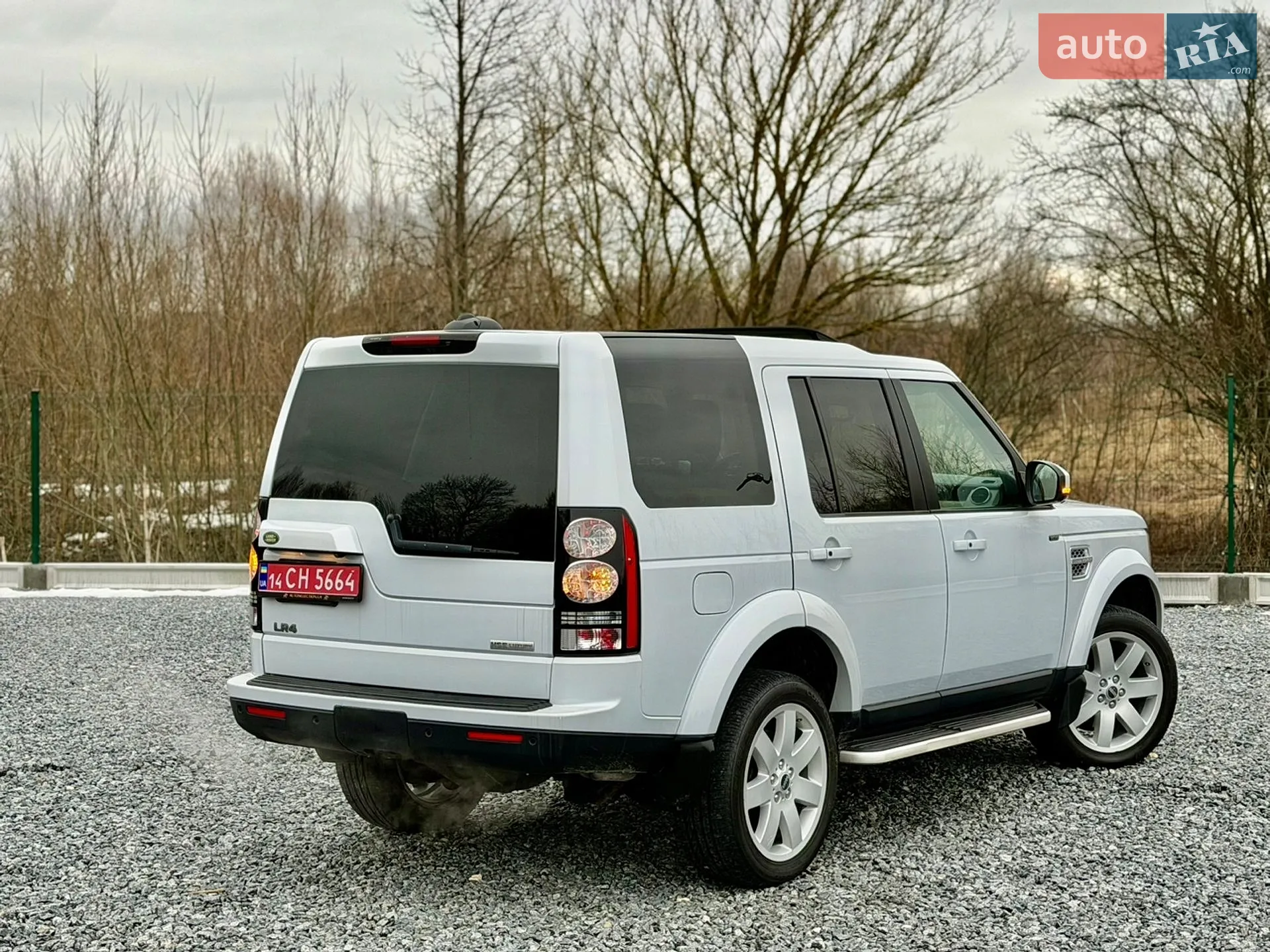 2016 Land Rover Discovery - мініатюра 25