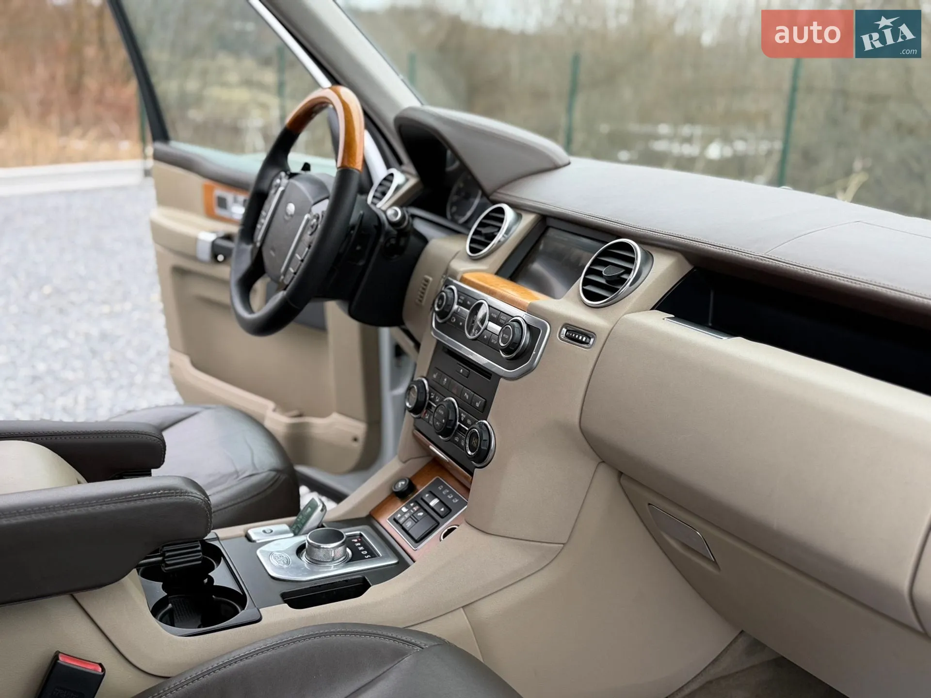 2016 Land Rover Discovery - мініатюра 41