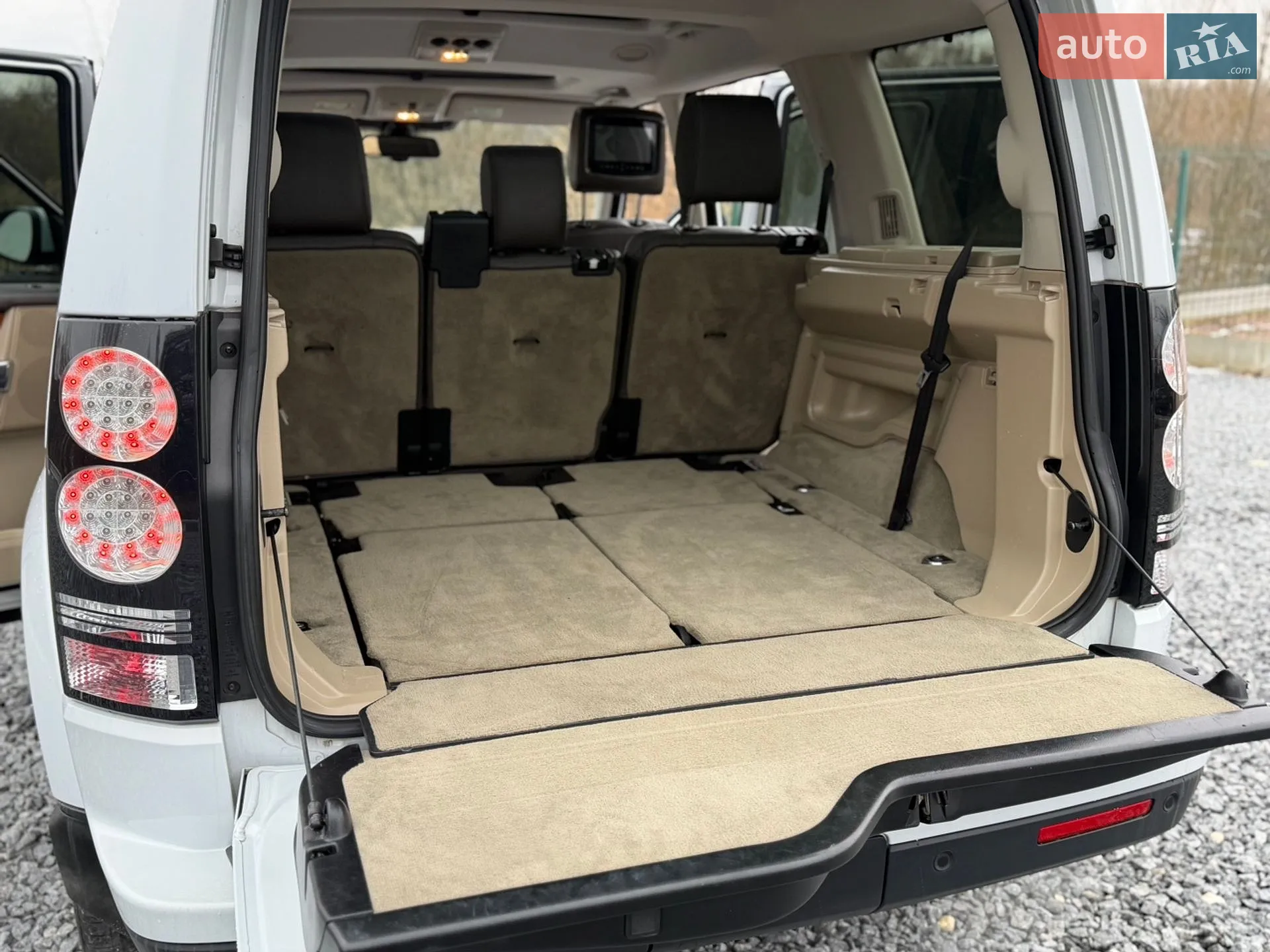 2016 Land Rover Discovery - мініатюра 53