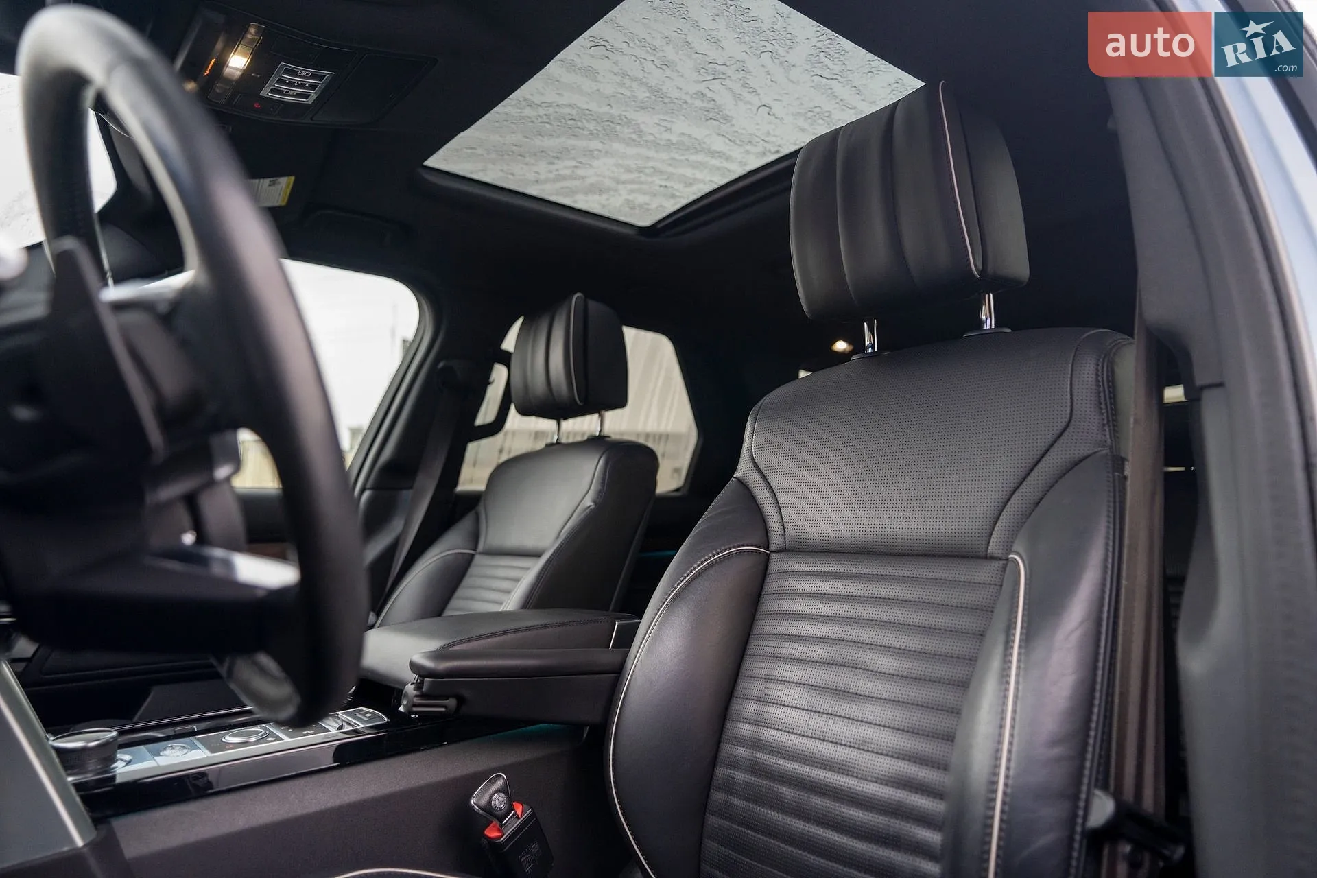 2019 Land Rover Discovery - мініатюра 23