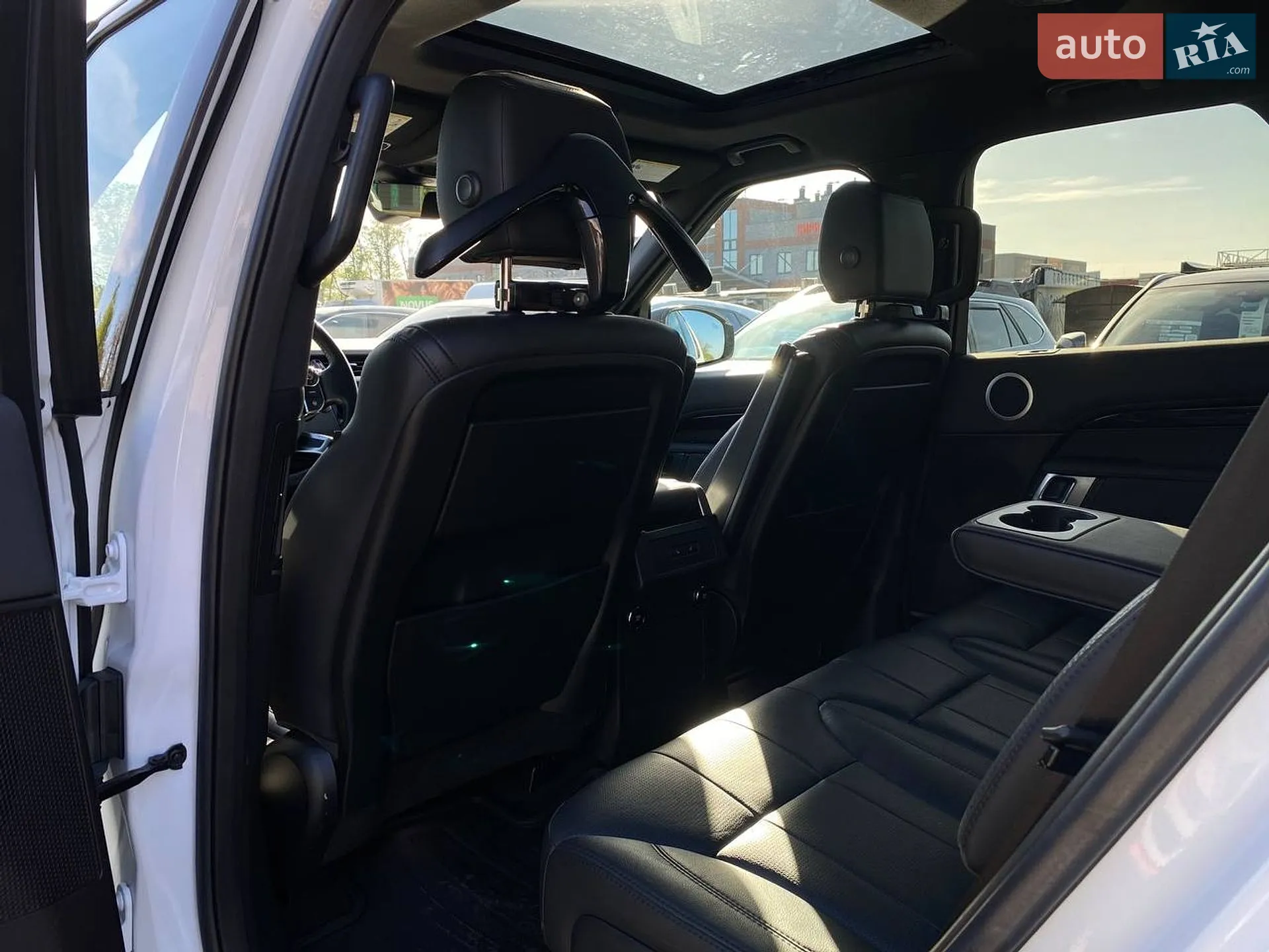 2018 Land Rover Discovery - мініатюра 35