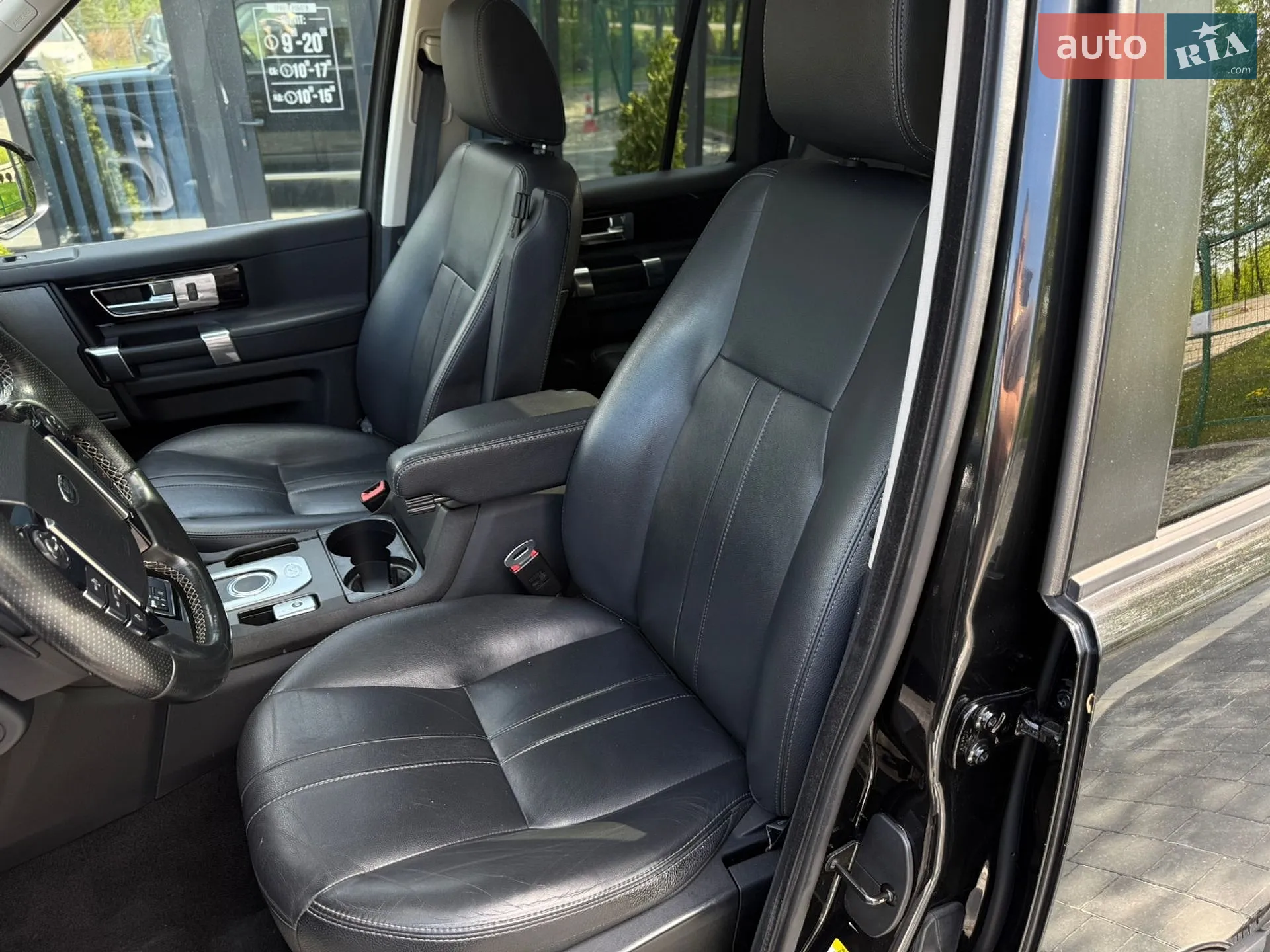 2015 Land Rover Discovery - мініатюра 15