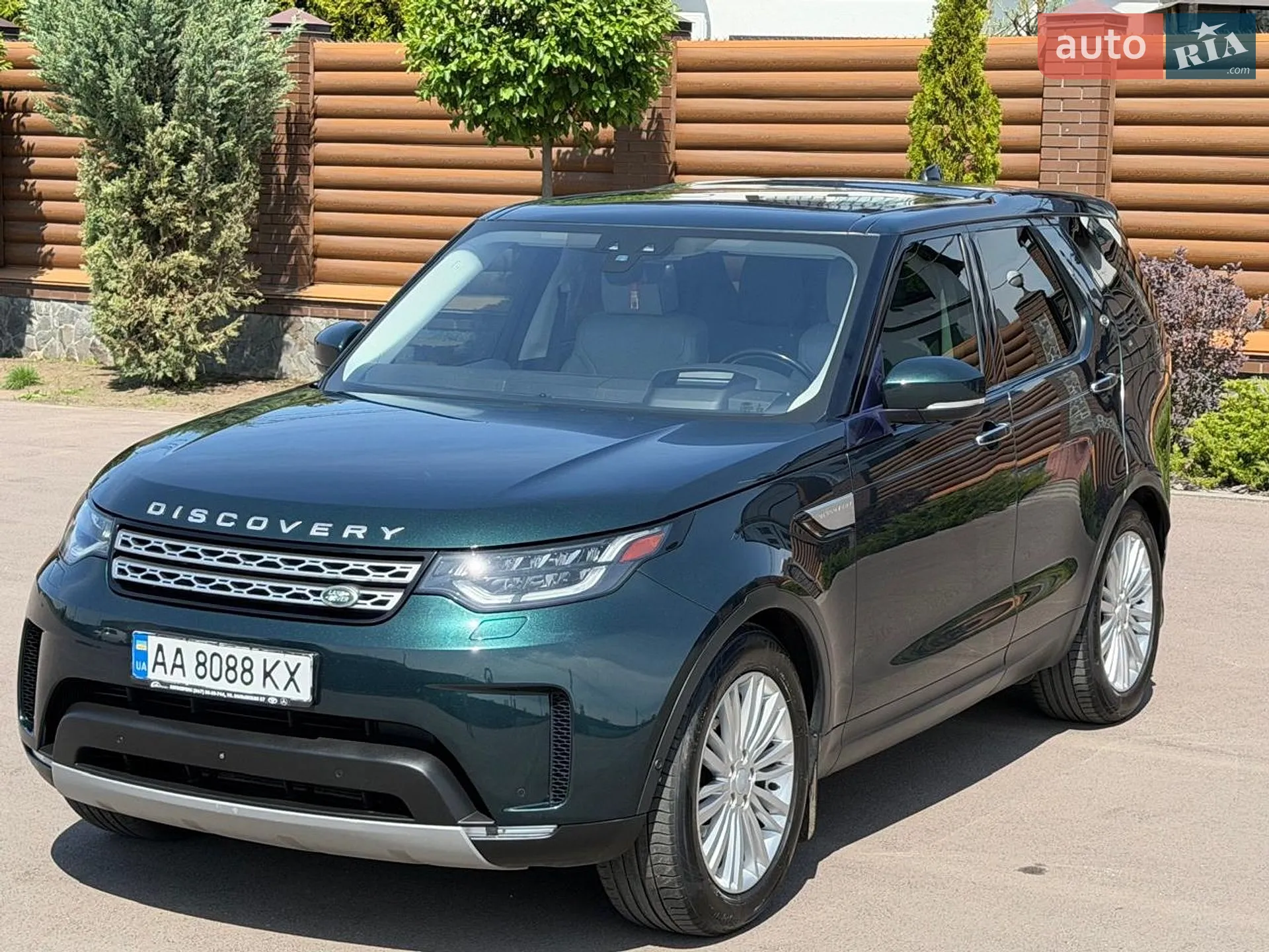 2017 Land Rover Discovery - мініатюра 11