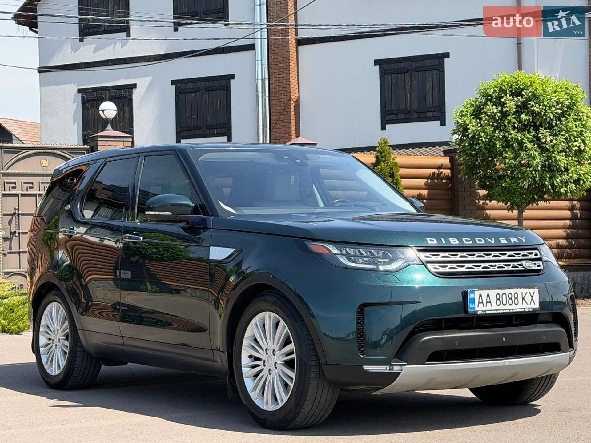 2017 Land Rover Discovery - мініатюра 19