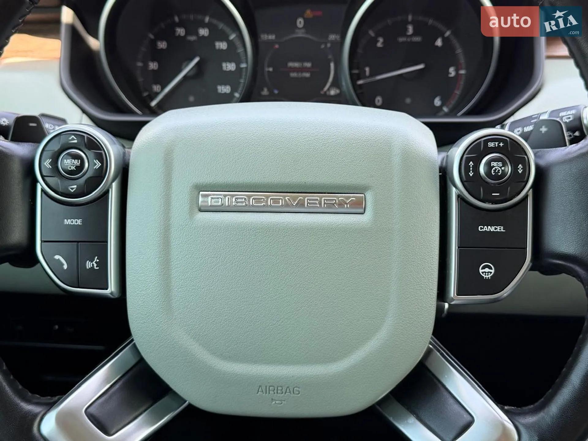 2017 Land Rover Discovery - мініатюра 72
