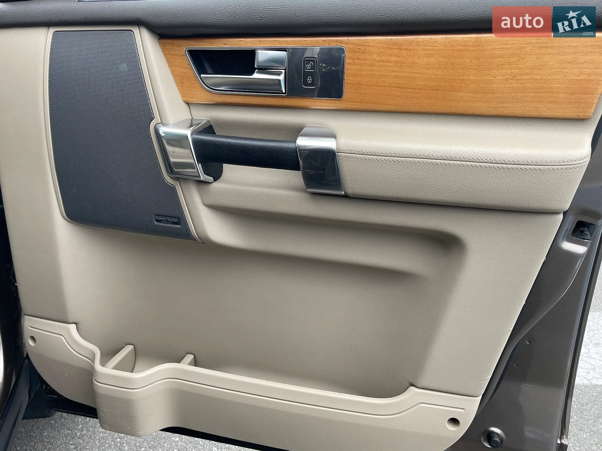 2011 Land Rover Discovery - мініатюра 26