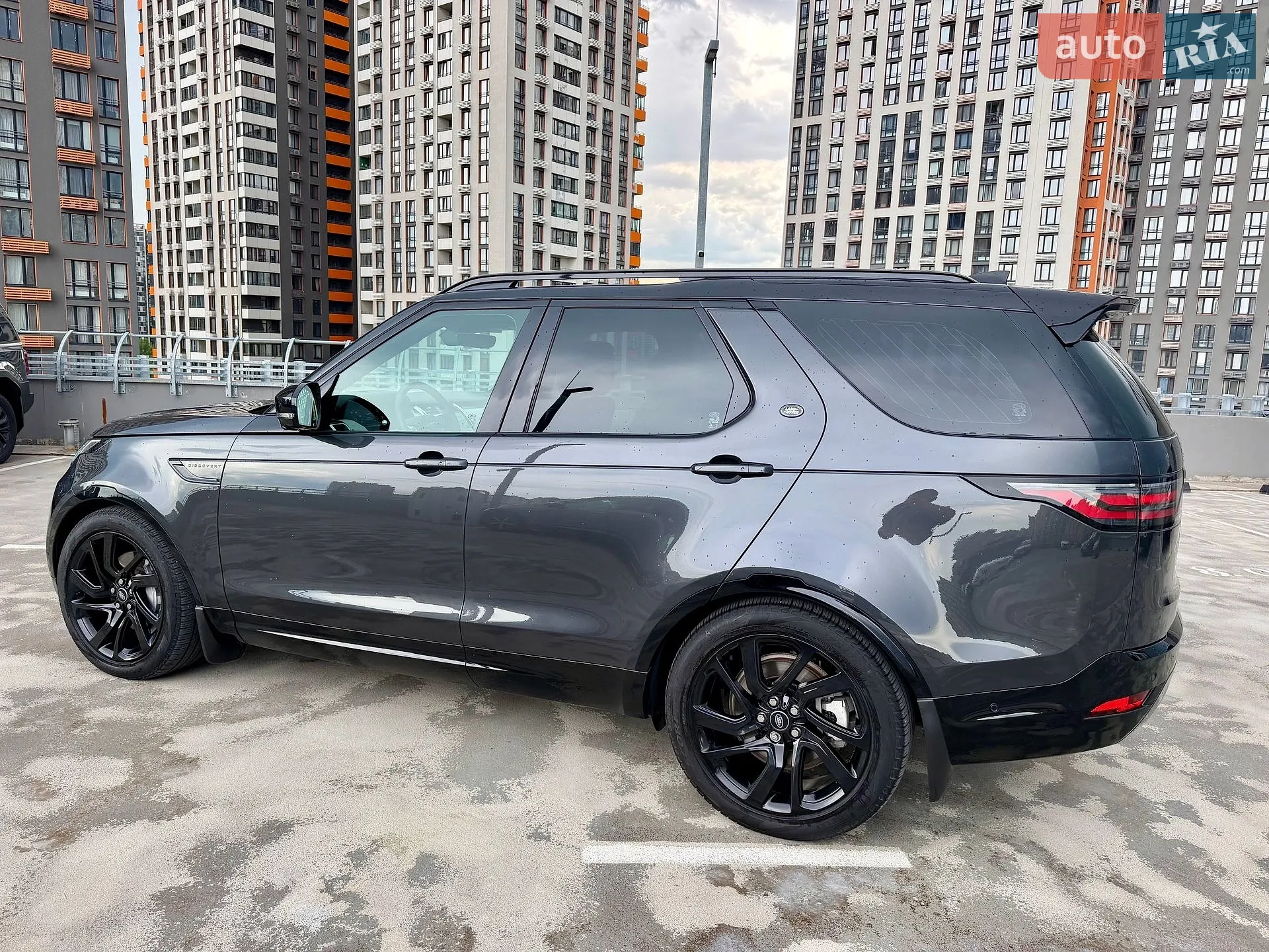 2023 Land Rover Discovery - мініатюра 23