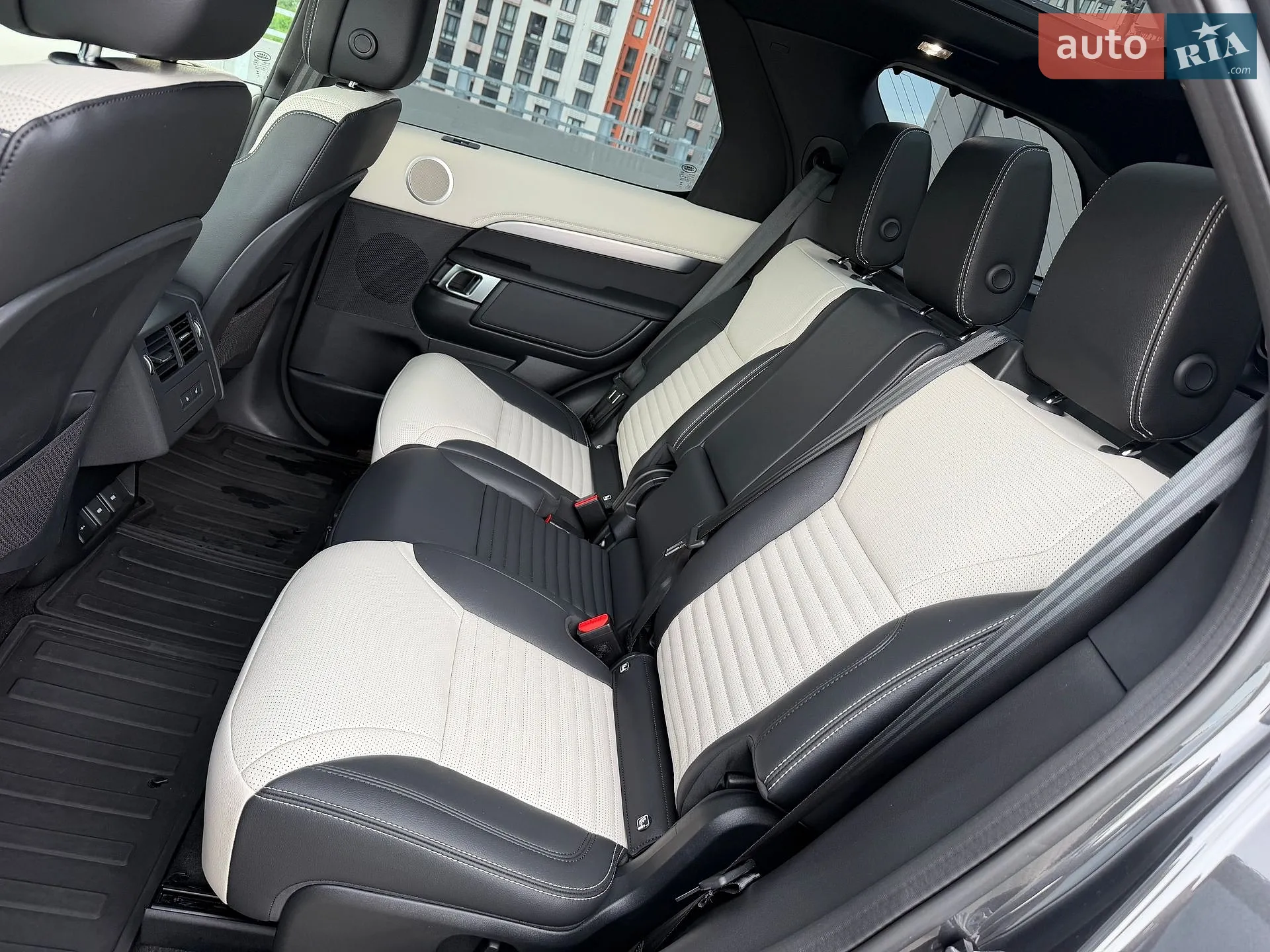 2023 Land Rover Discovery - мініатюра 72