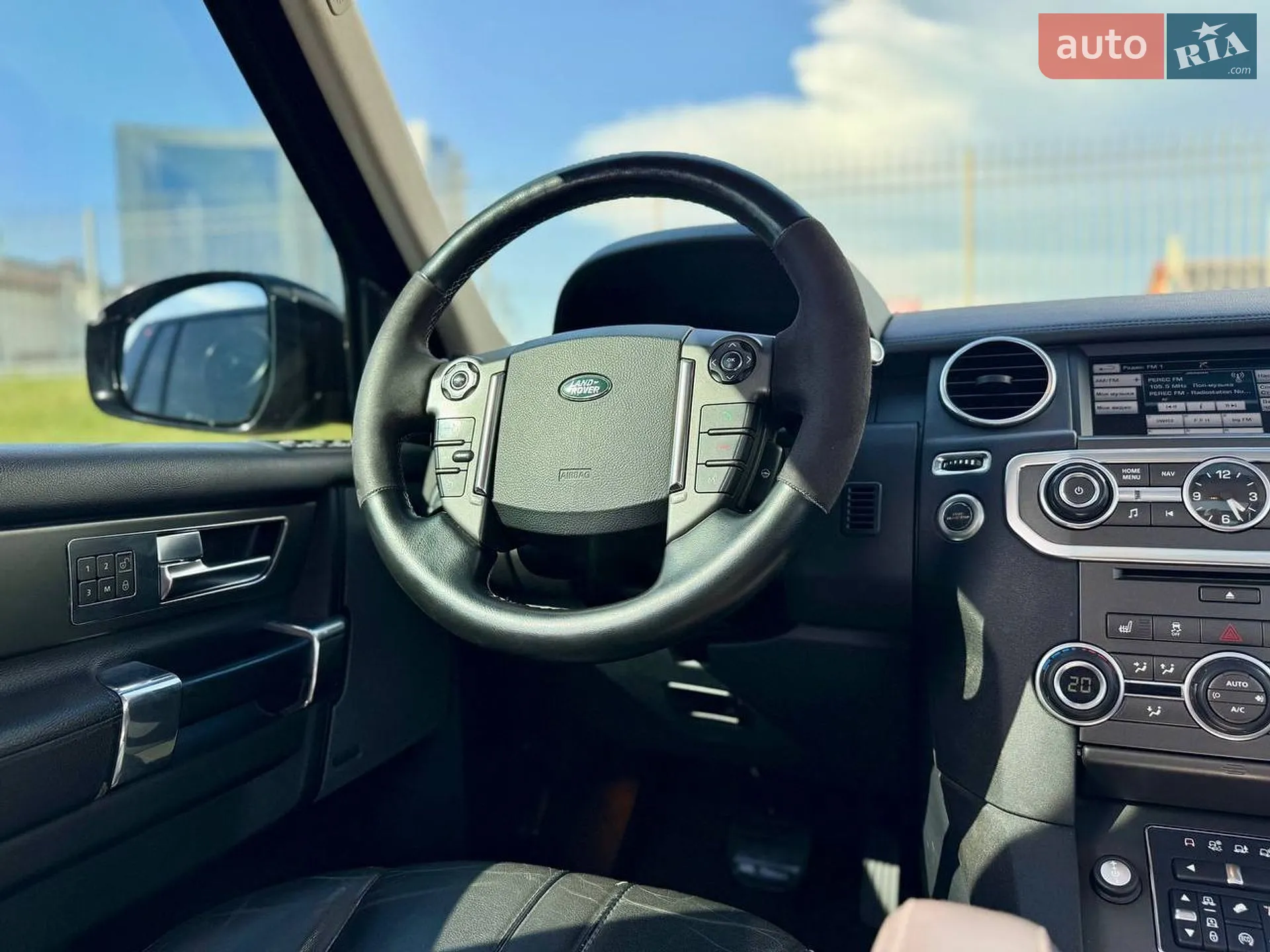2016 Land Rover Discovery - мініатюра 27