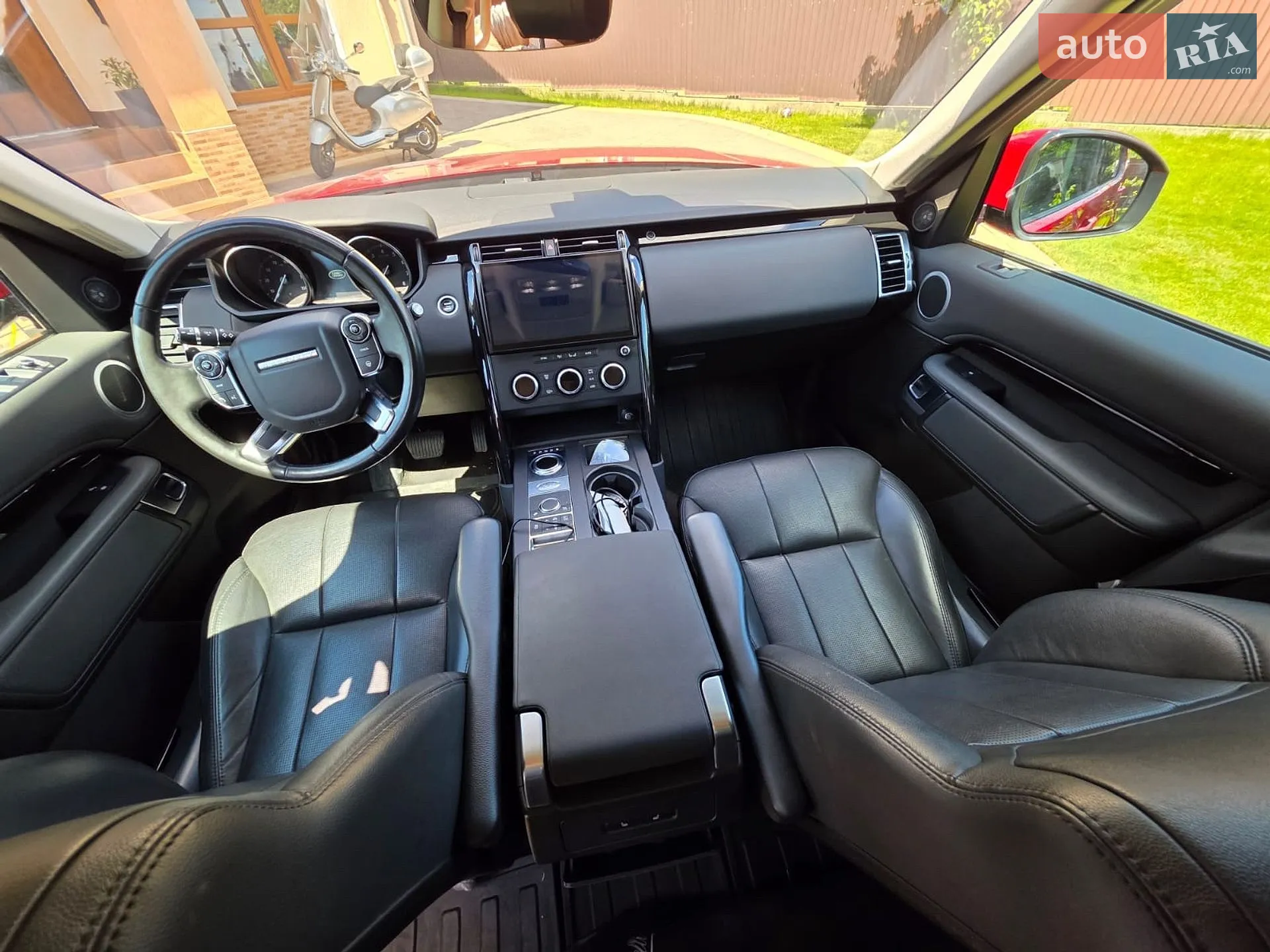 2017 Land Rover Discovery - мініатюра 11