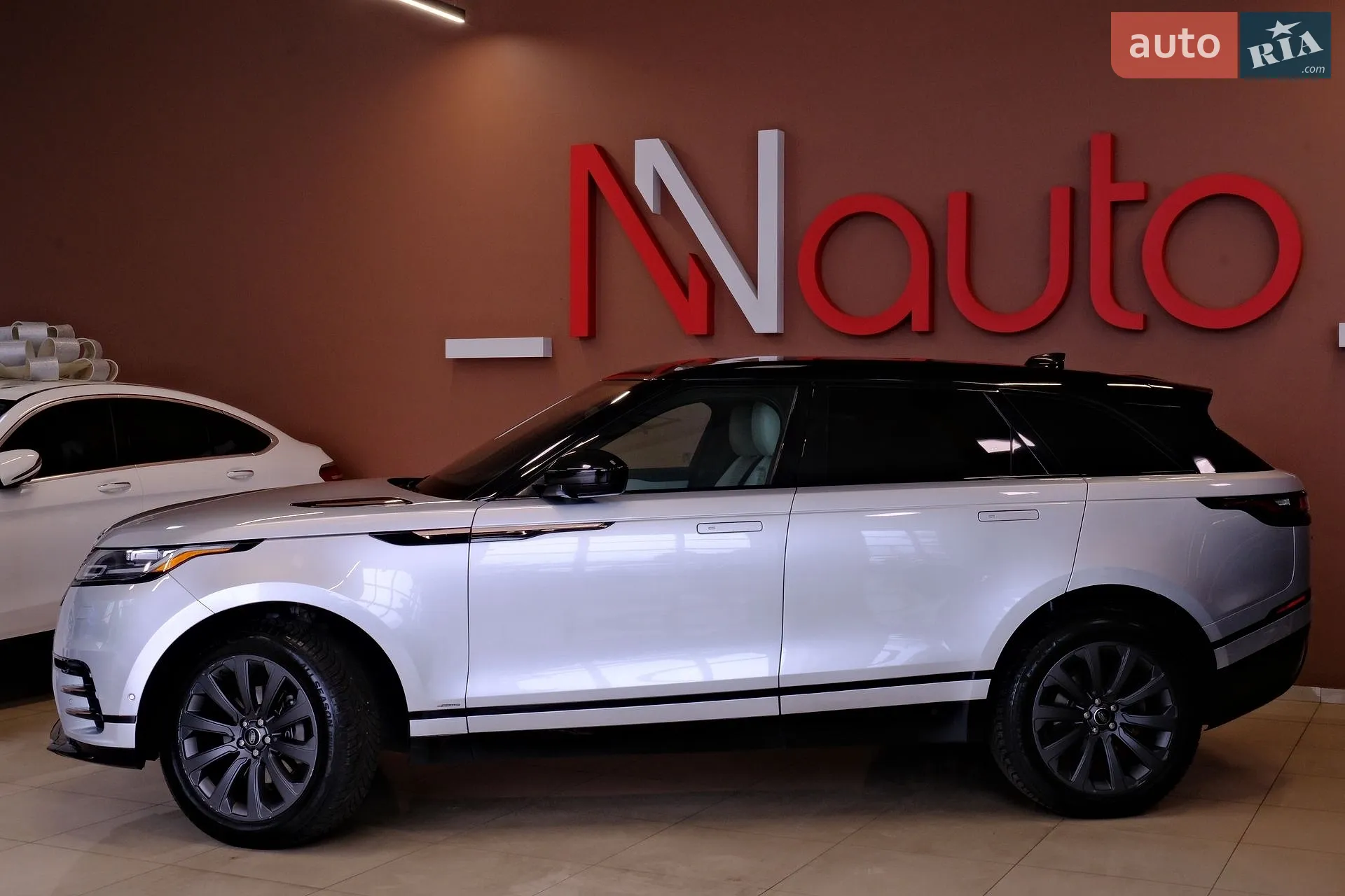 2018 Land Rover Discovery - мініатюра 11