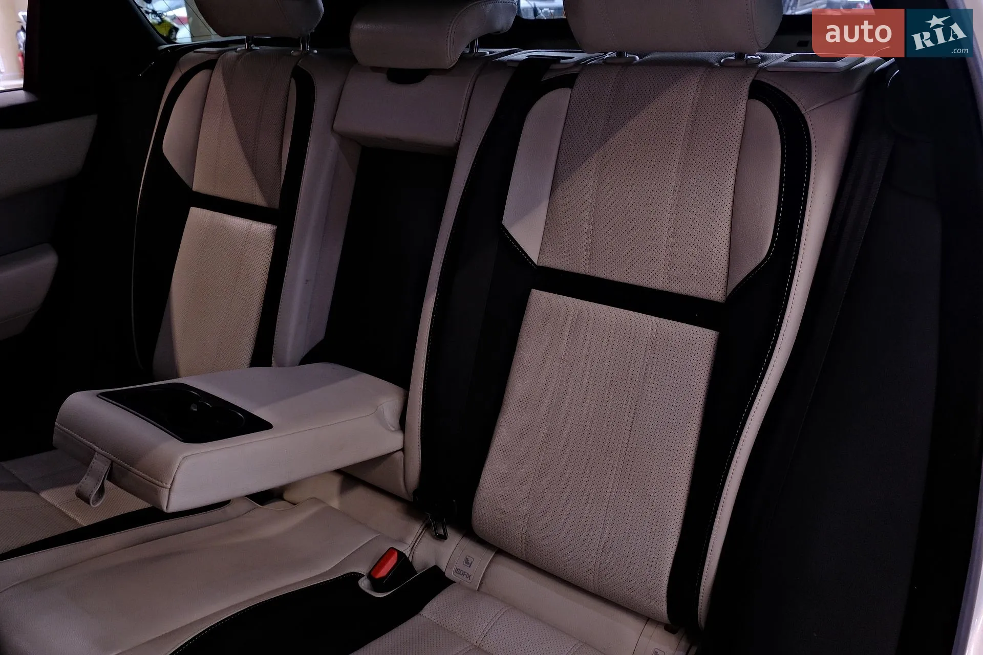 2018 Land Rover Discovery - мініатюра 34