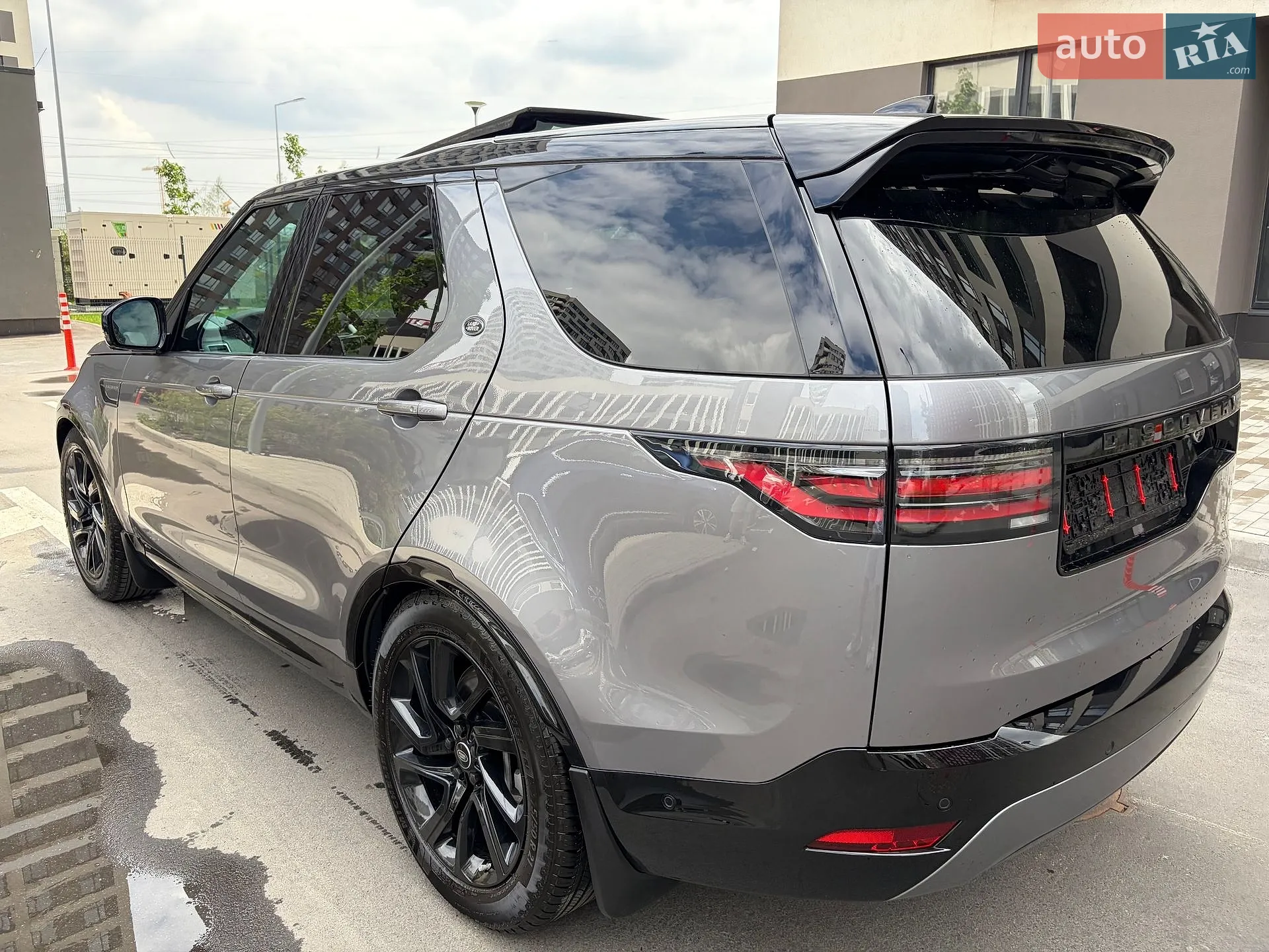 2021 Land Rover Discovery - мініатюра 26