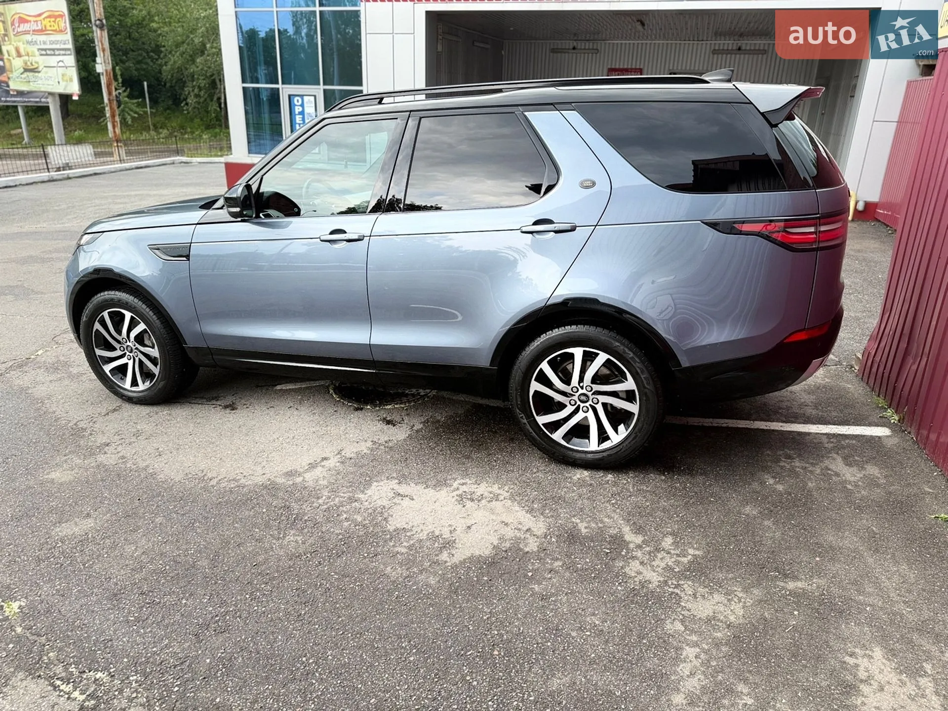 2018 Land Rover Discovery - мініатюра 16