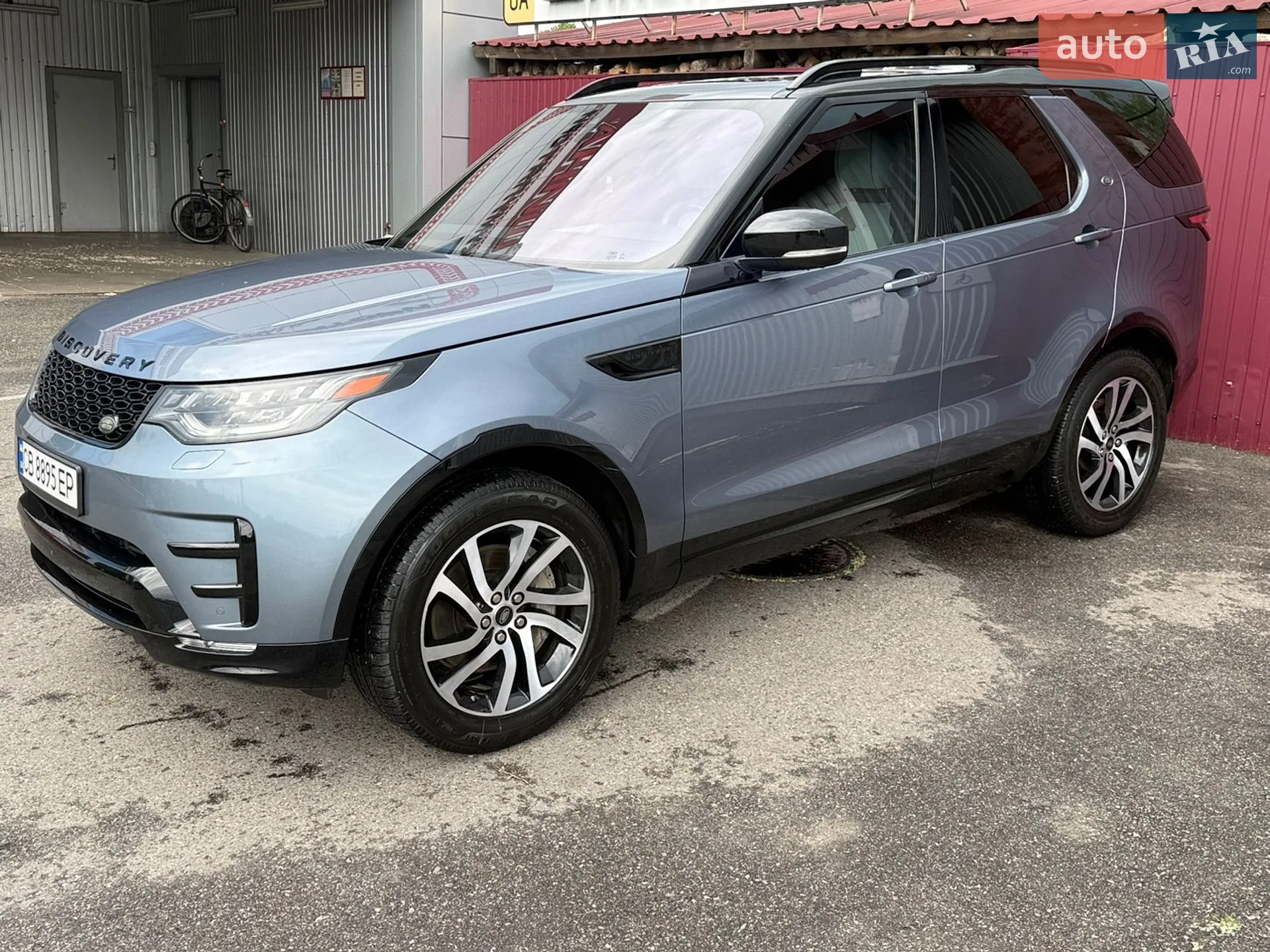 2018 Land Rover Discovery - мініатюра 17