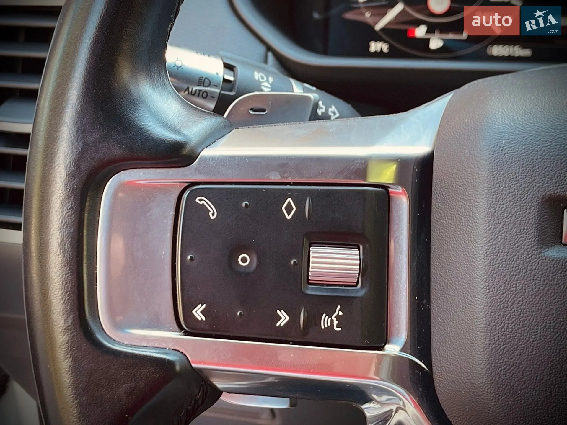 2021 Land Rover Discovery - мініатюра 30