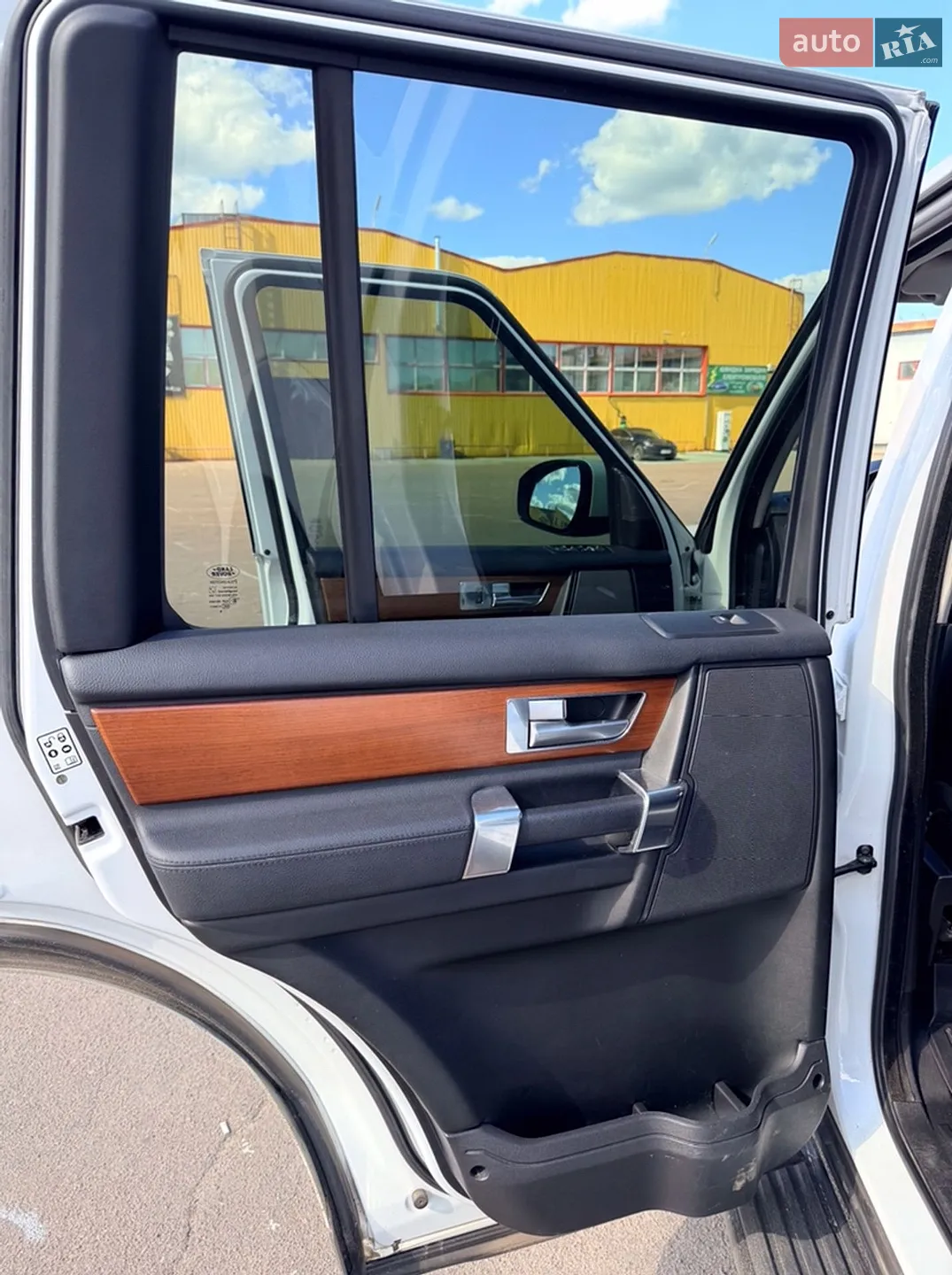 2012 Land Rover Discovery - мініатюра 26