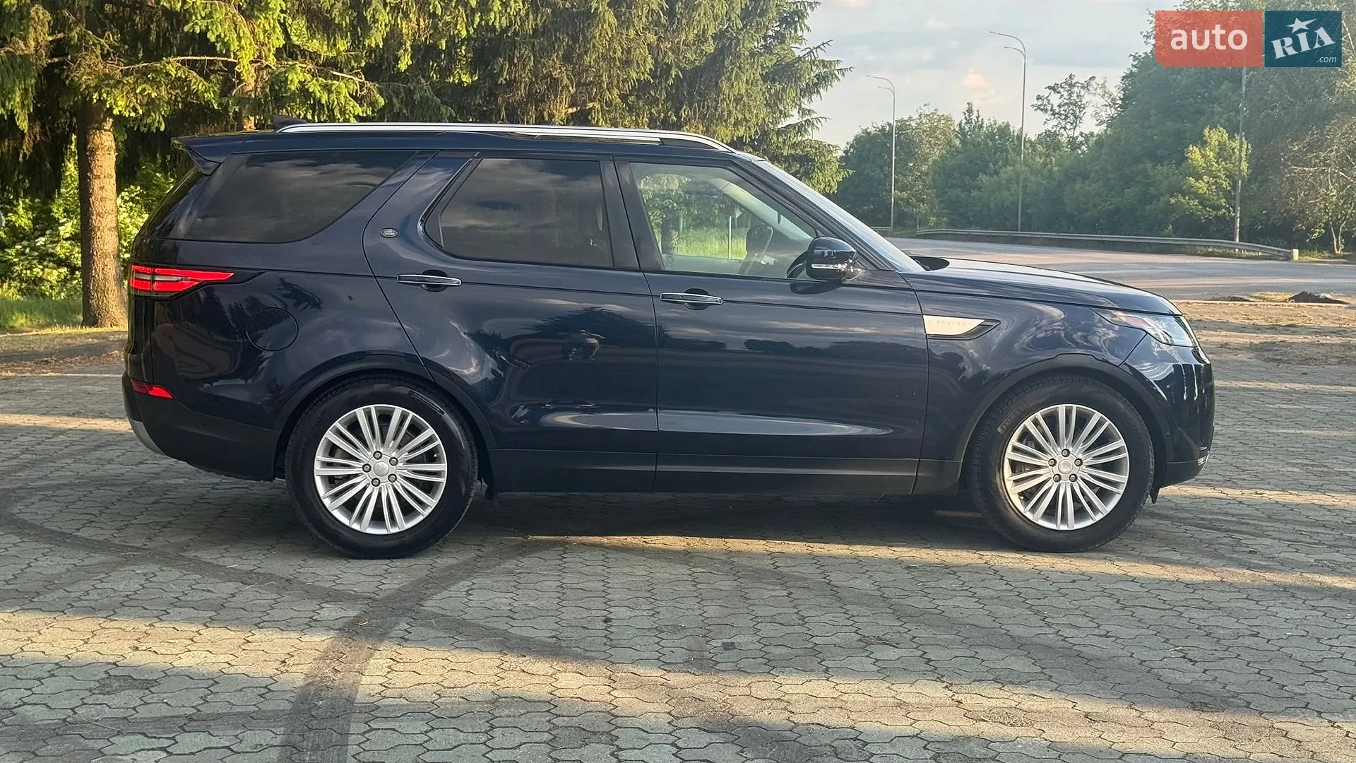 2019 Land Rover Discovery - мініатюра 5