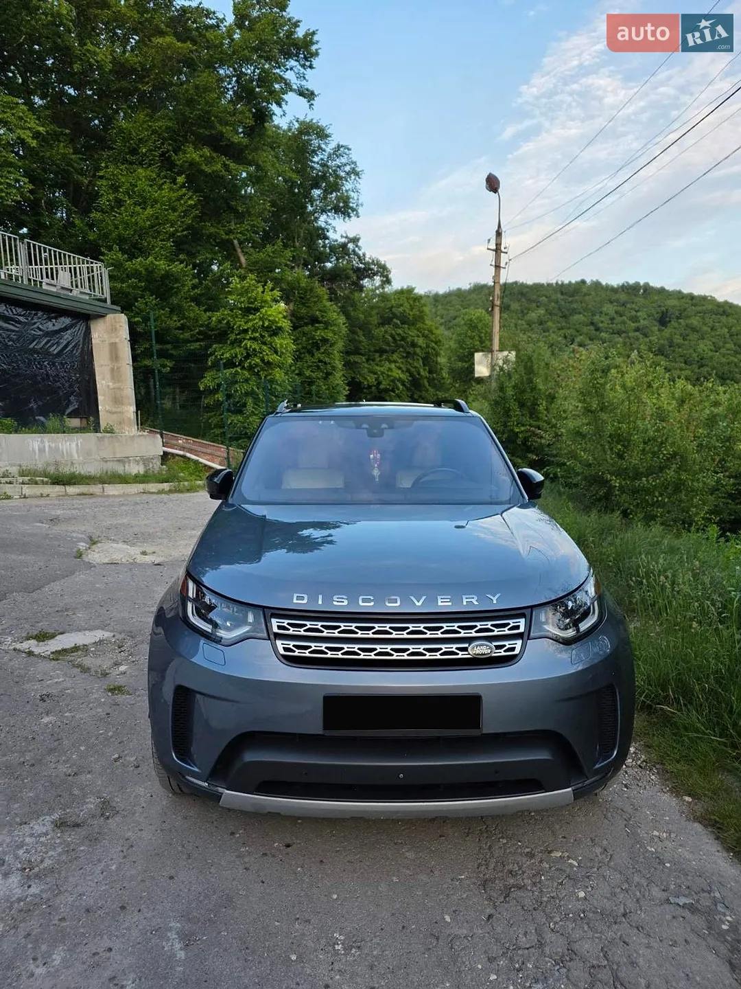 2018 Land Rover Discovery - мініатюра 16