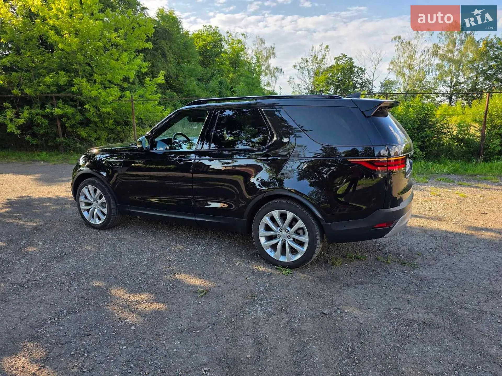 2021 Land Rover Discovery - мініатюра 18