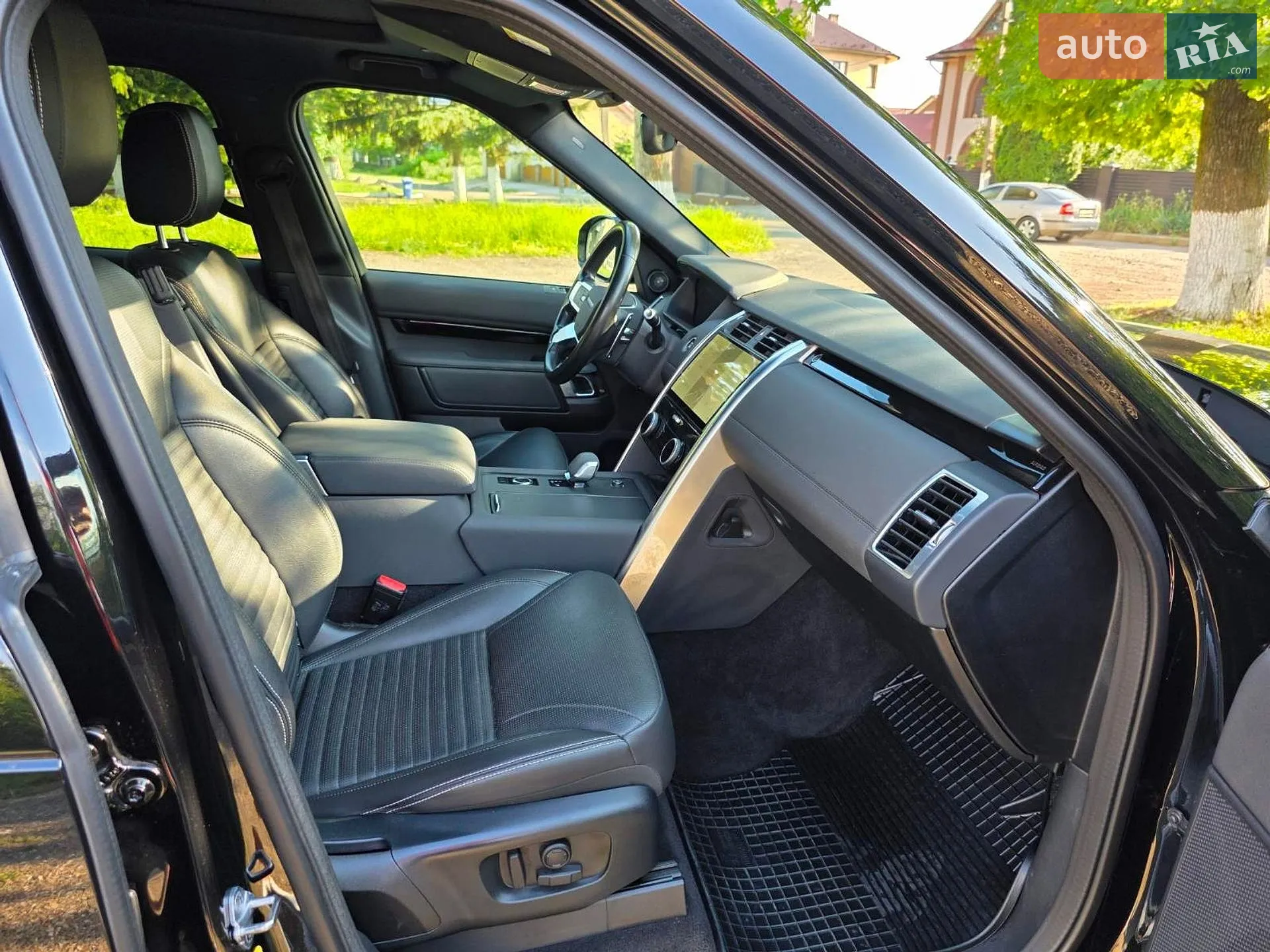 2021 Land Rover Discovery - мініатюра 42