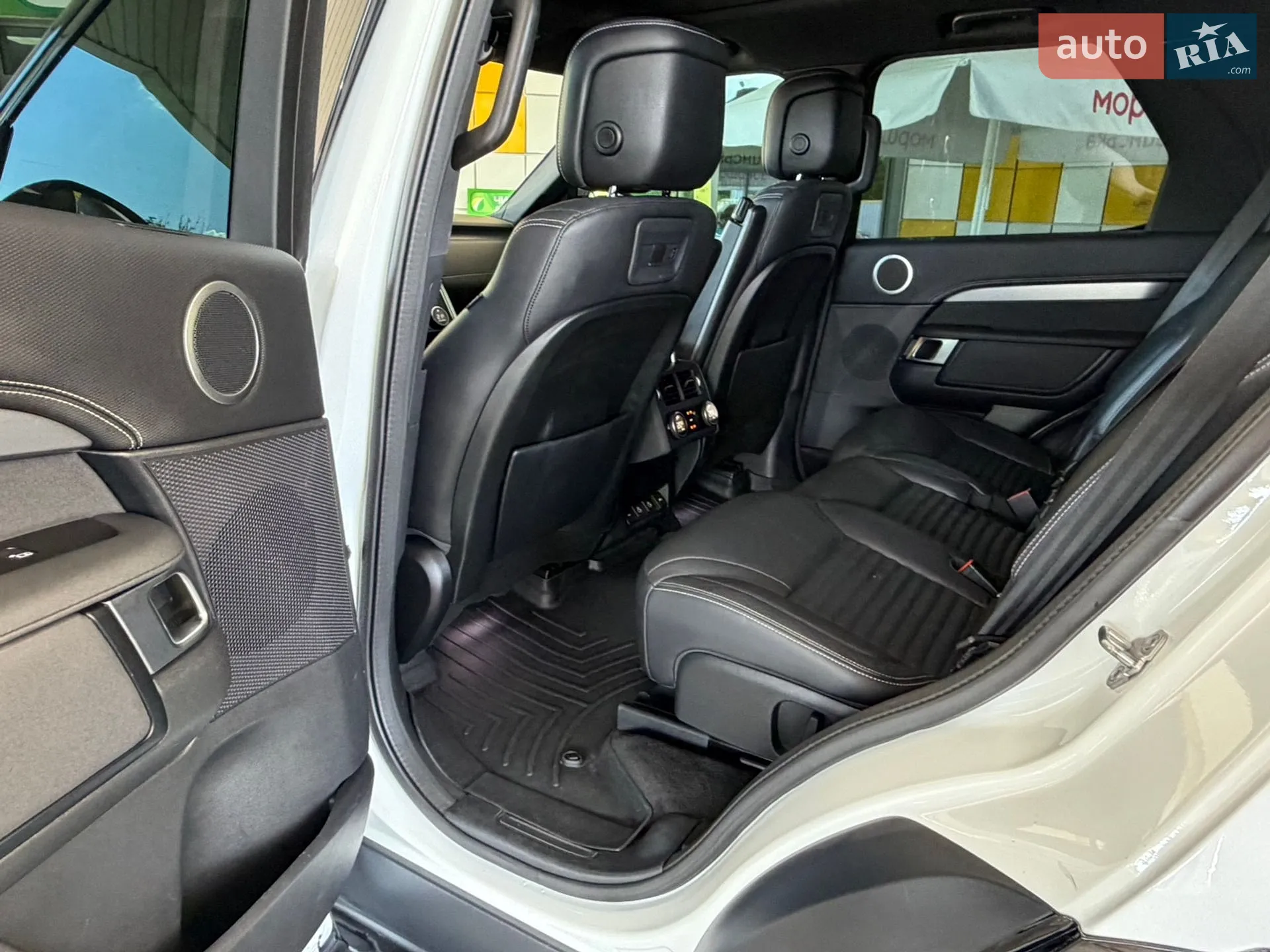 2021 Land Rover Discovery - мініатюра 32