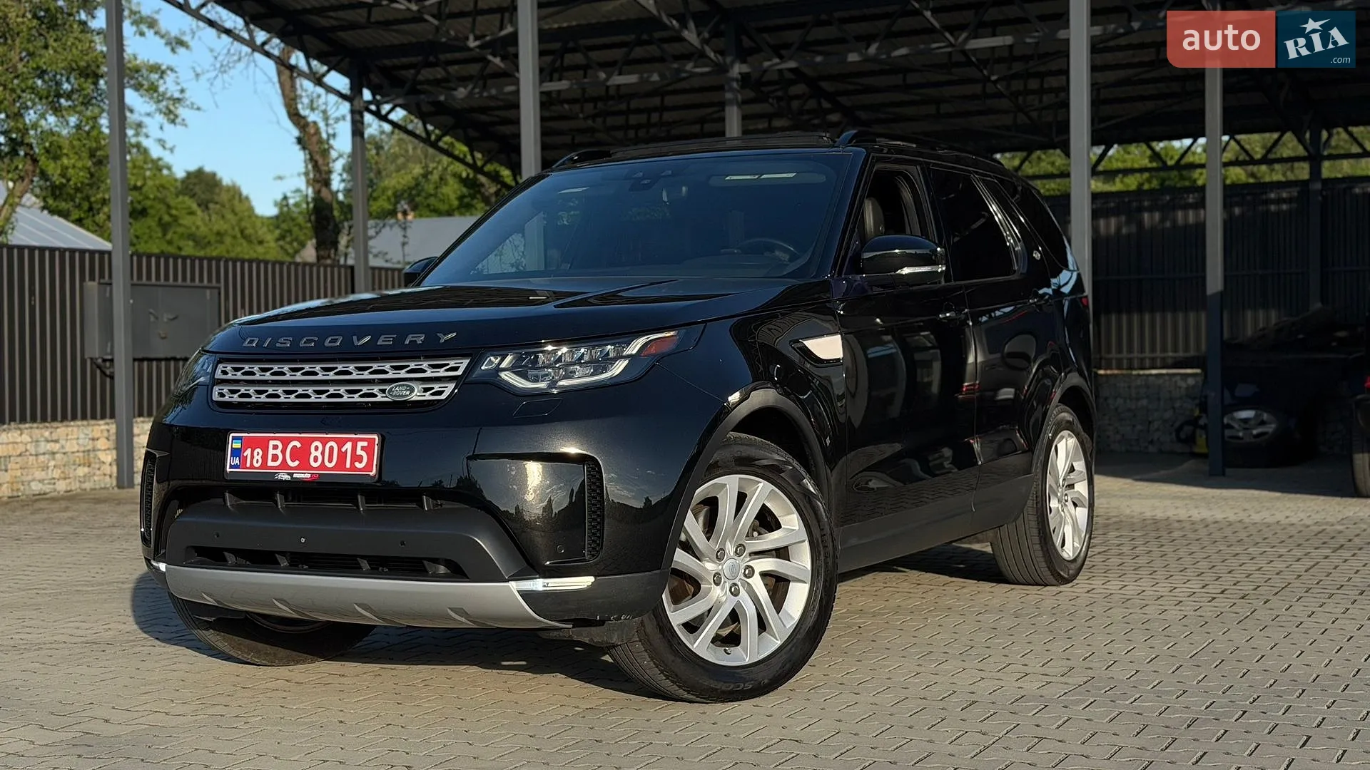 2017 Land Rover Discovery - мініатюра 2