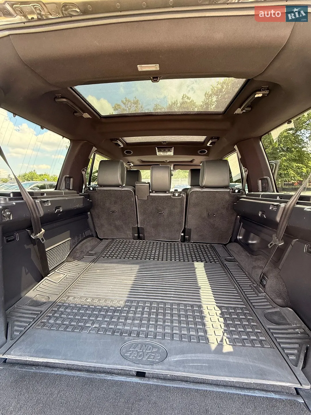 2016 Land Rover Discovery - мініатюра 23