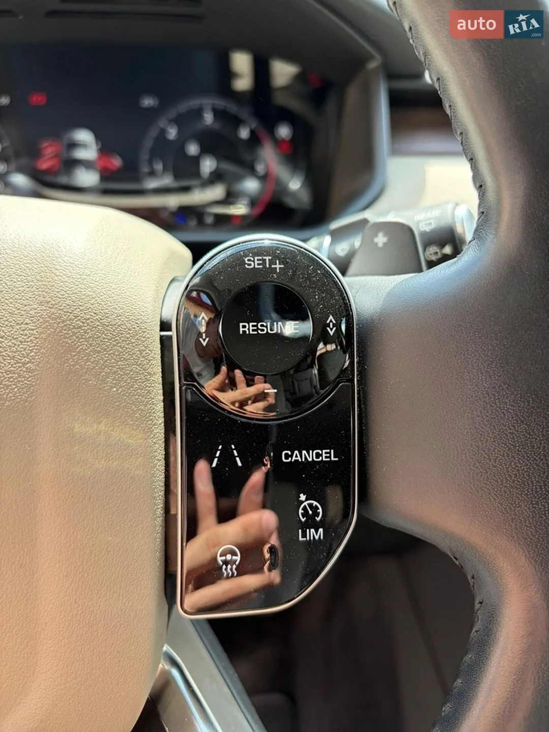 2019 Land Rover Discovery - мініатюра 28