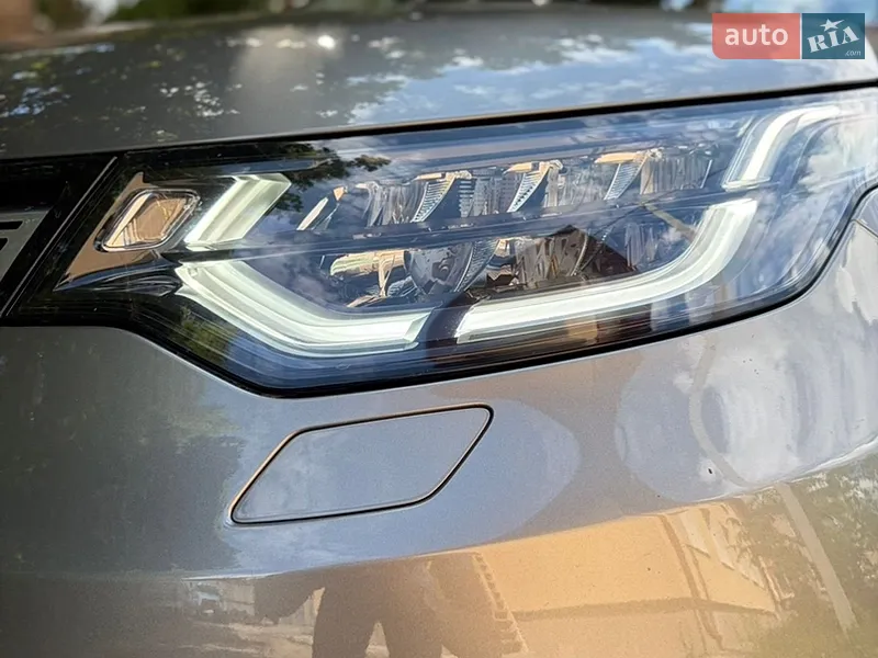 Land Rover Discovery 2019 VIN SALRA2BK0L2423015 фото оголошення 32 з 57