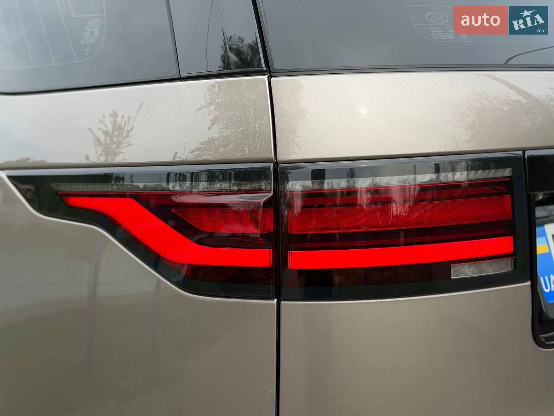 2021 Land Rover Discovery - мініатюра 23