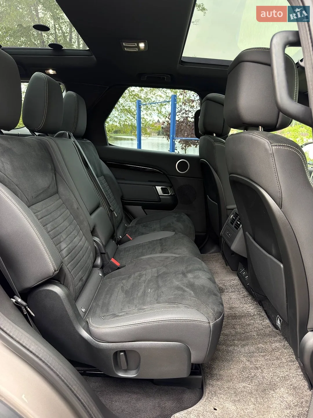 2021 Land Rover Discovery - мініатюра 41