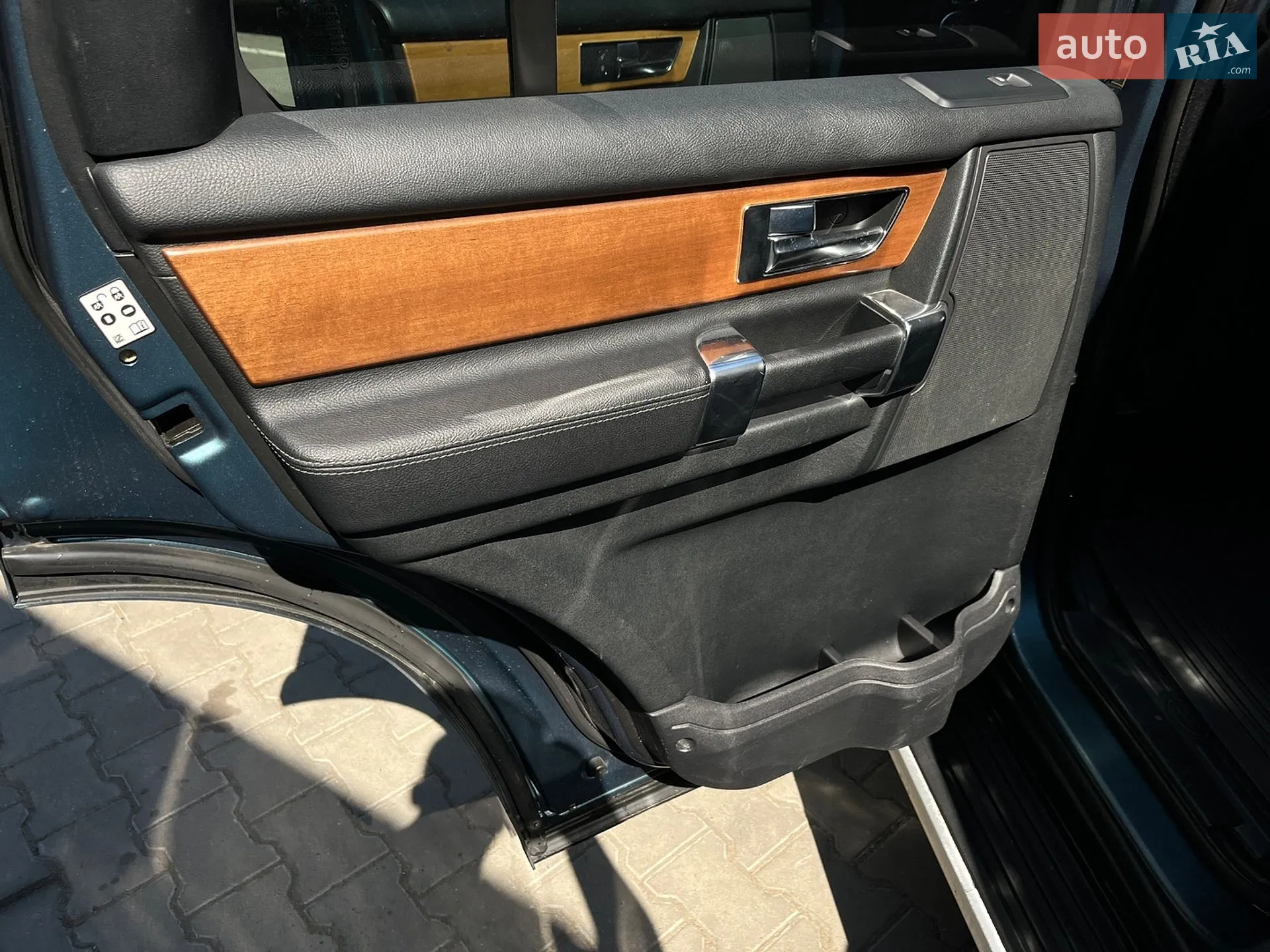 2012 Land Rover Discovery - мініатюра 23