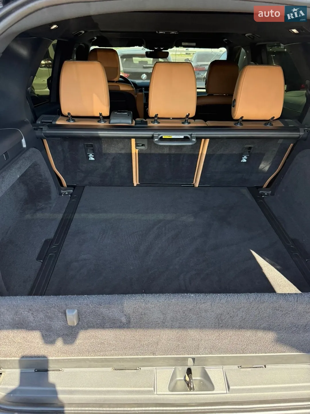 2019 Land Rover Discovery - мініатюра 8