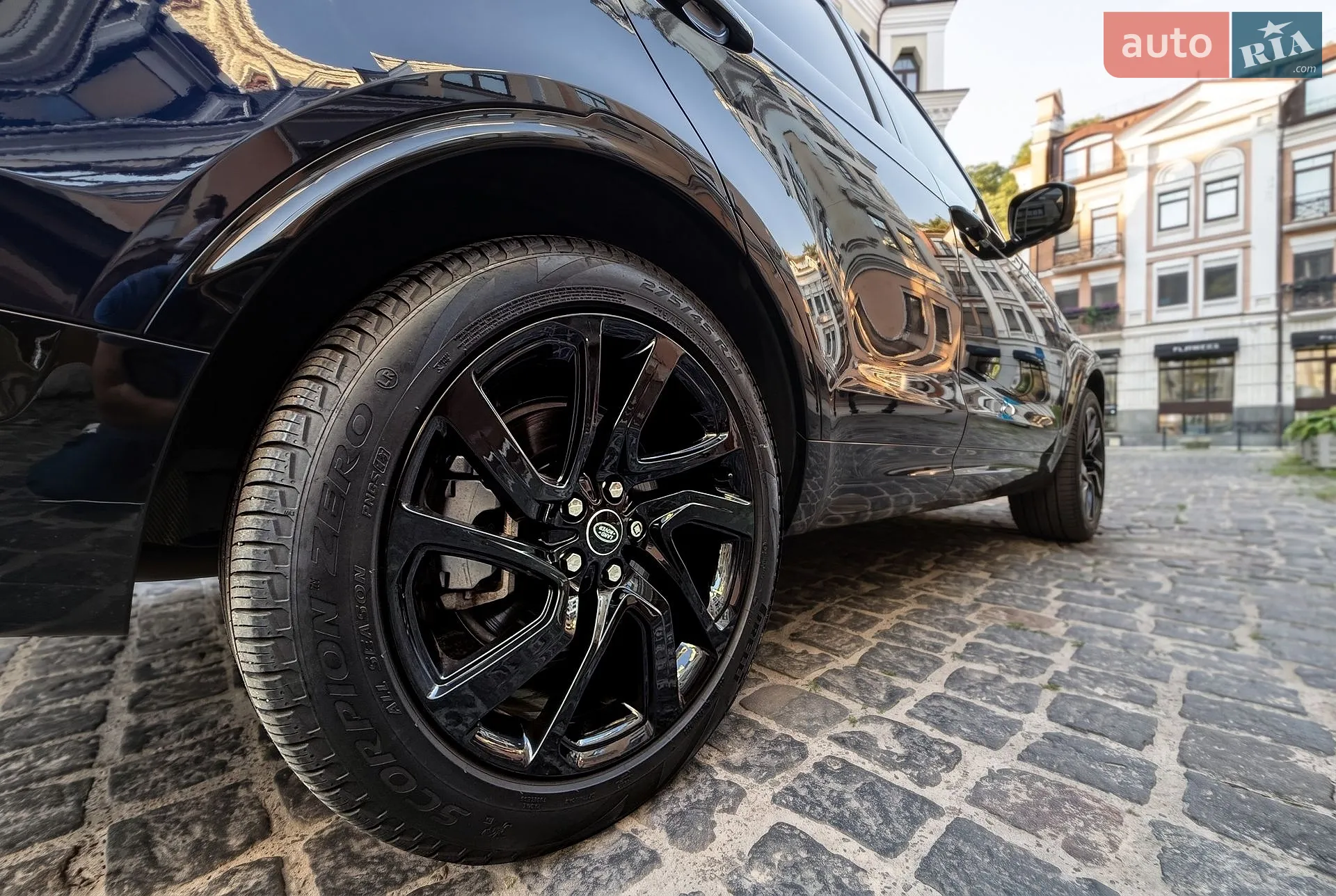2023 Land Rover Discovery - мініатюра 7